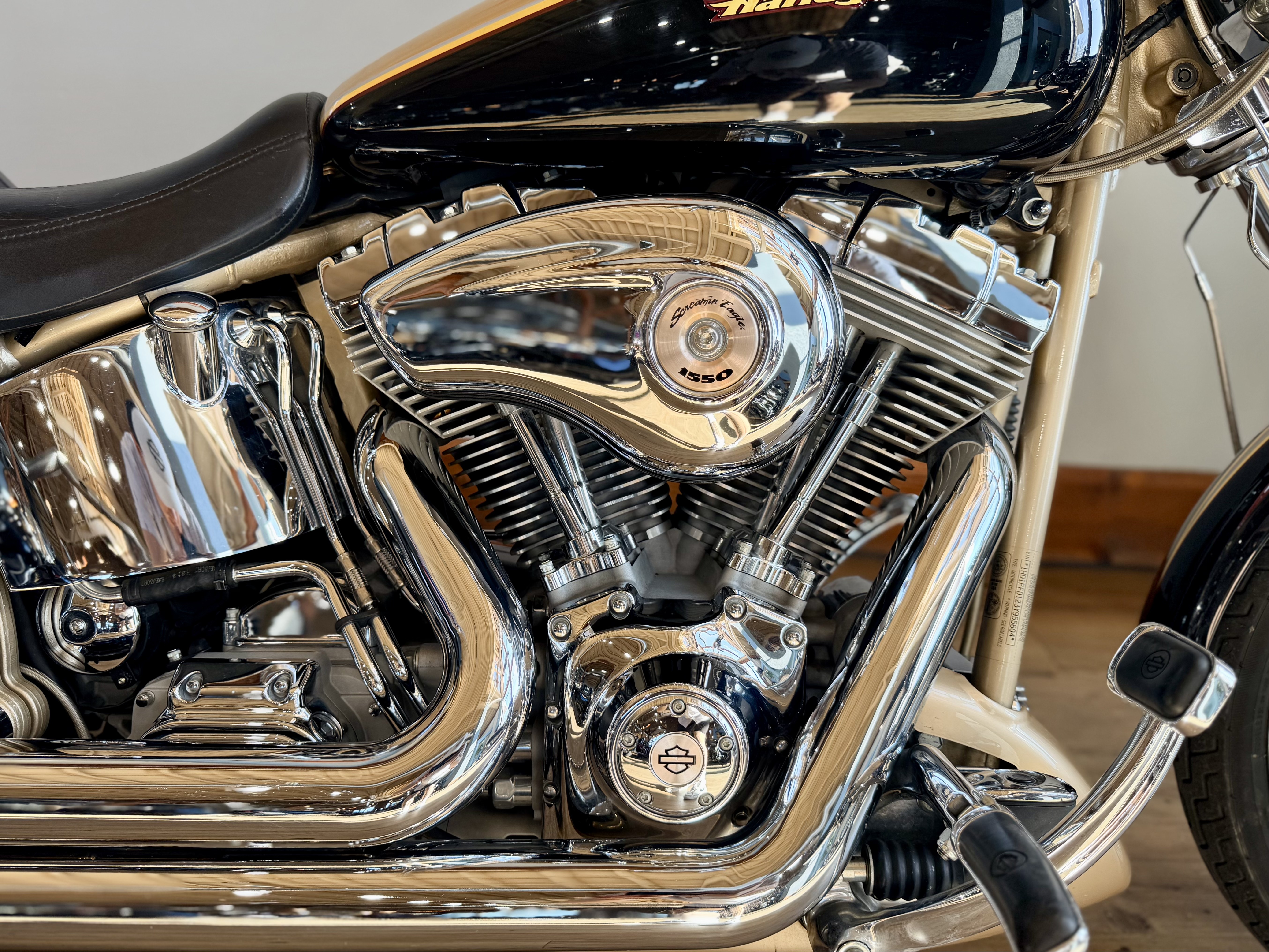 2003 Harley-Davidson Screamin' Eagle® Deuce™ in Loveland, Colorado - Photo 7