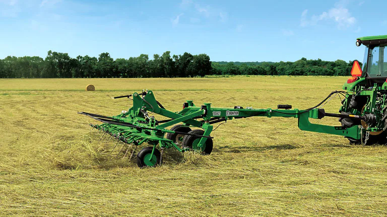 Frontier TD3418 Four Rotor 18' 2" Working Width Tedder in Grand Rapids, Minnesota
