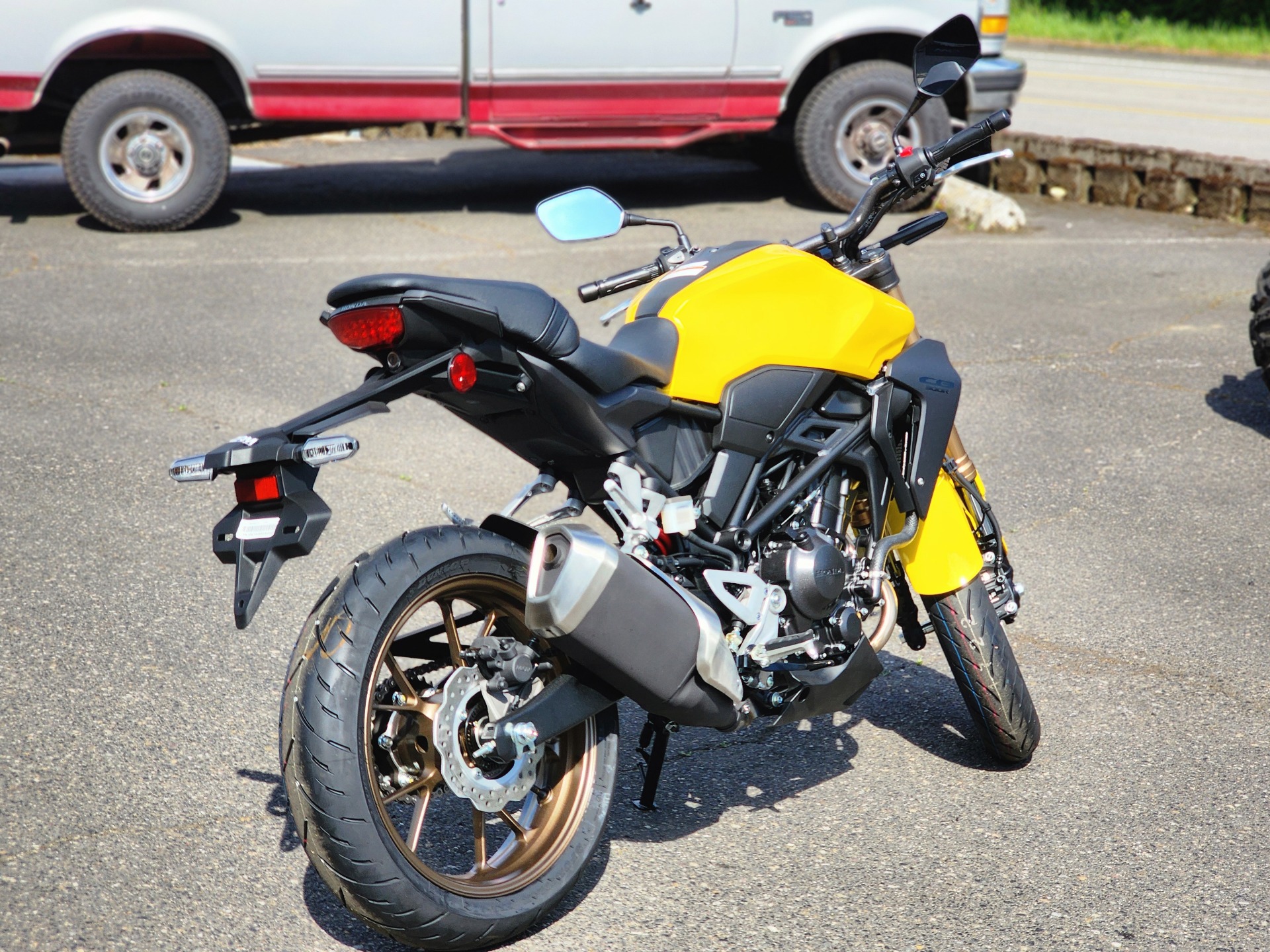 New 2025 Honda CB300R ABS, Saint Helens OR | Specs, Price, Photos