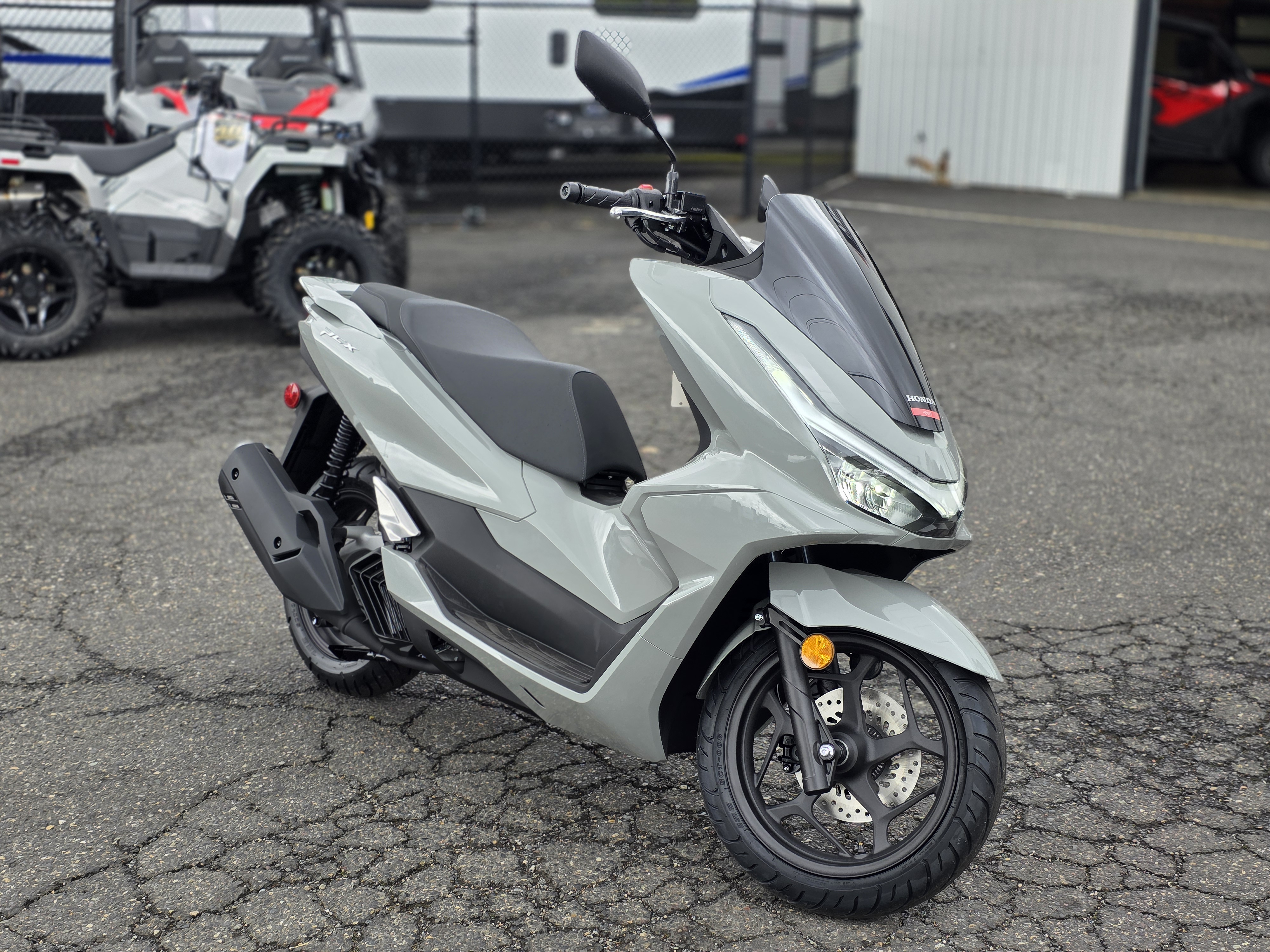 New 2025 Honda PCX, Saint Helens OR | Specs, Price, Photos | Pearl