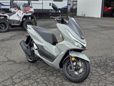 New 2025 Honda PCX, Saint Helens OR | Specs, Price, Photos | Pearl