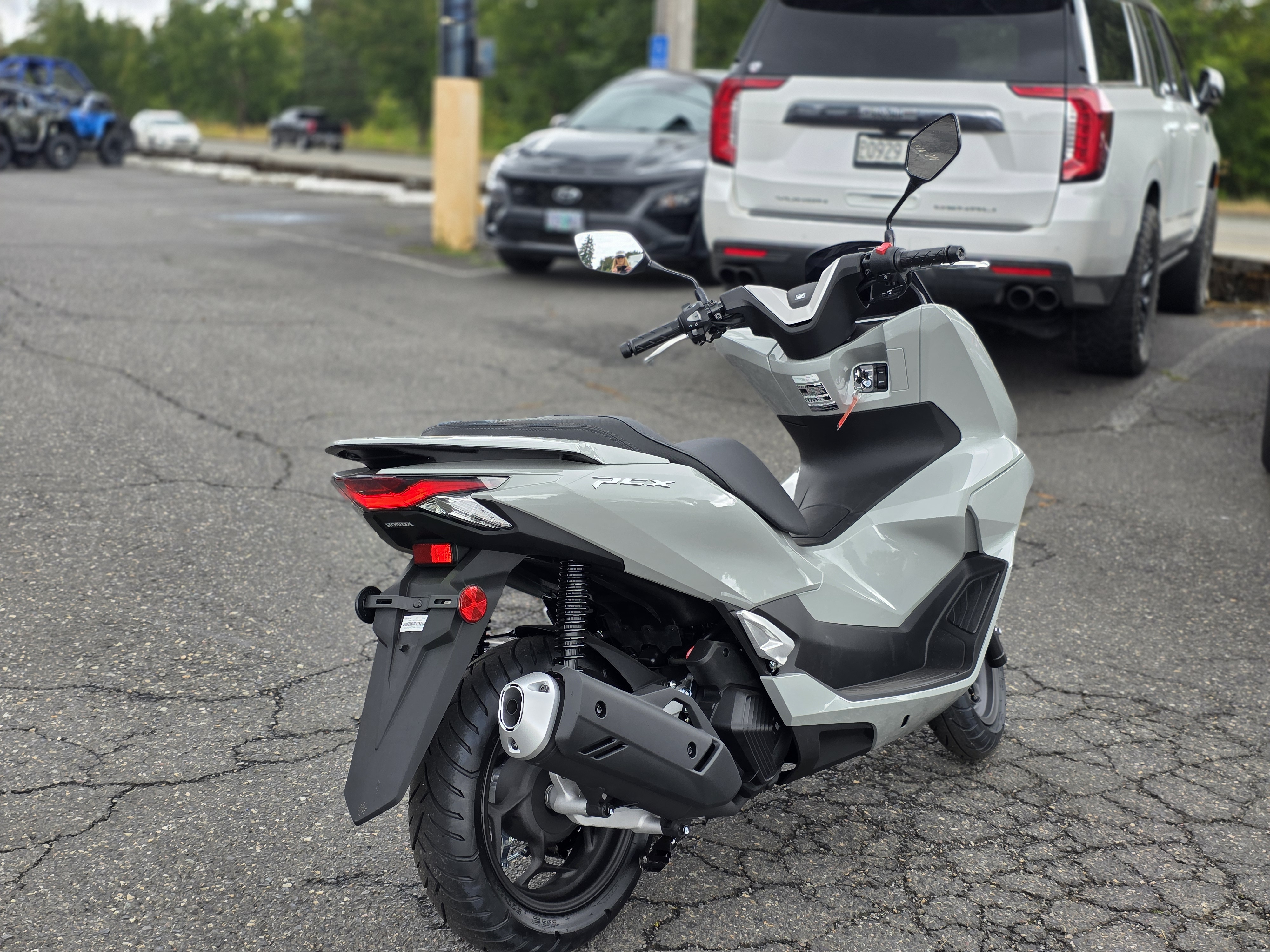 New 2025 Honda PCX, Saint Helens OR | Specs, Price, Photos | Pearl