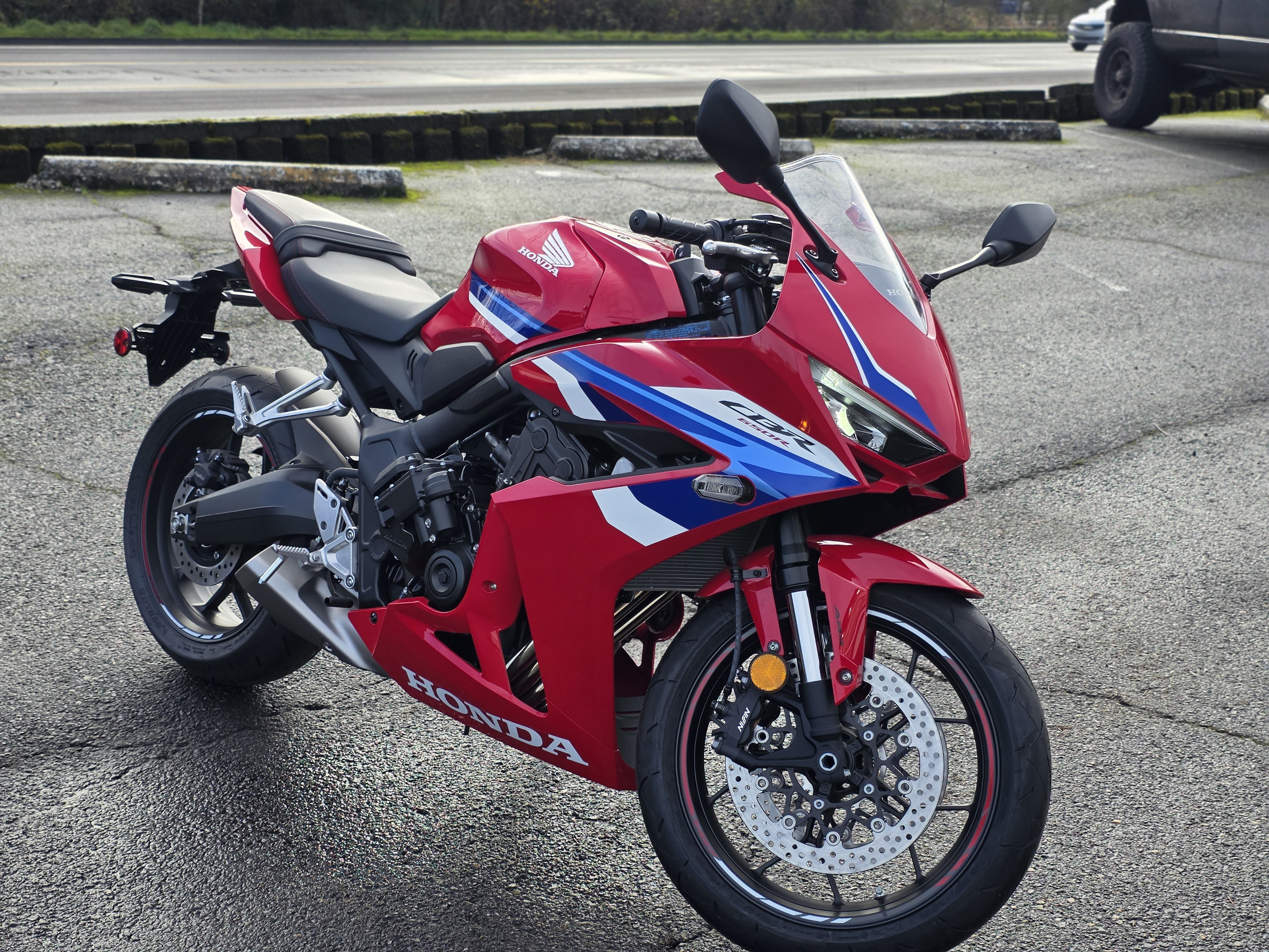 2025 Honda CBR650R E-Clutch 3