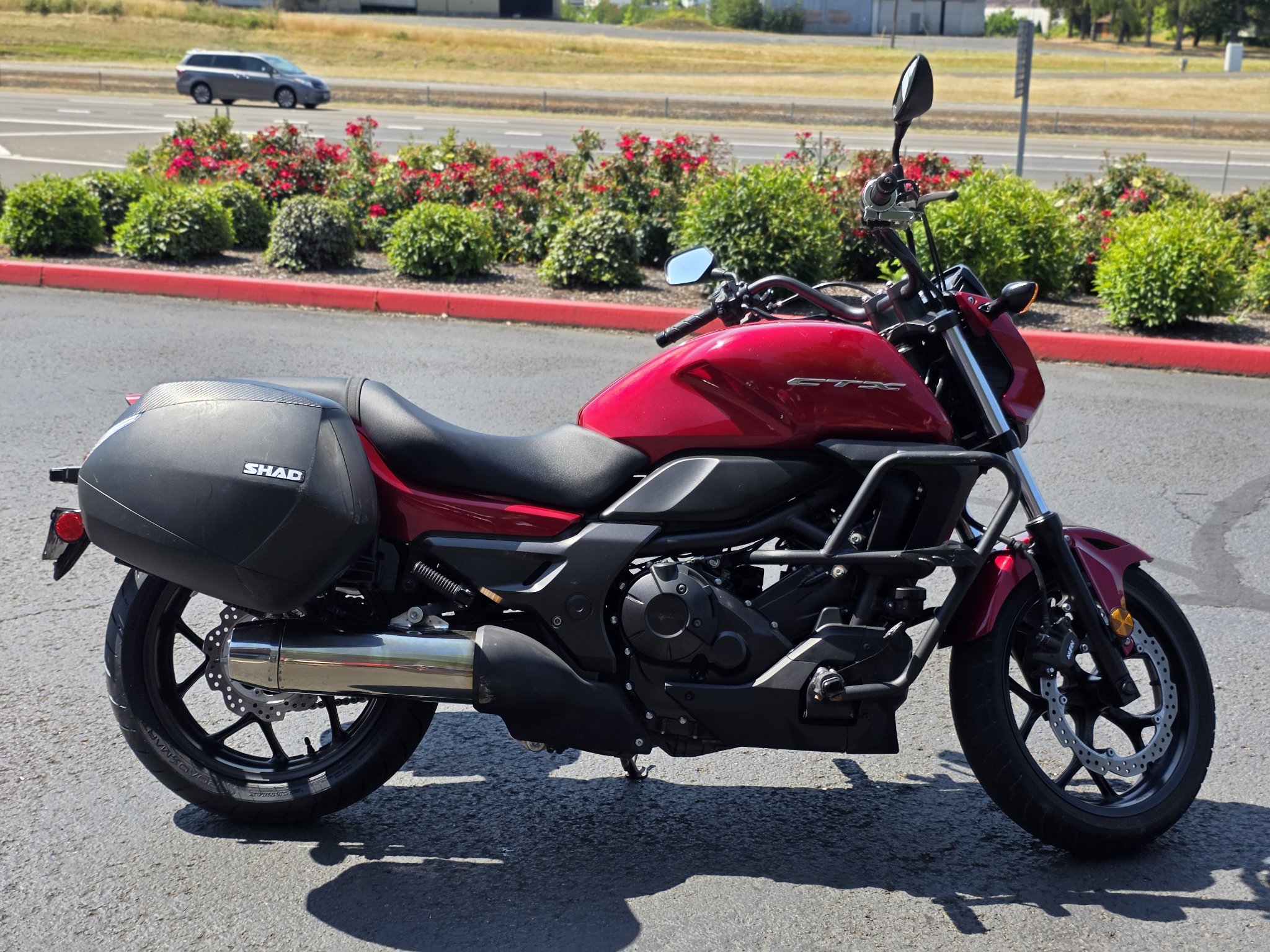 2014 Honda CTX®700N 4