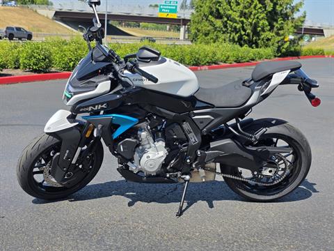2026 Cfmoto 675NK