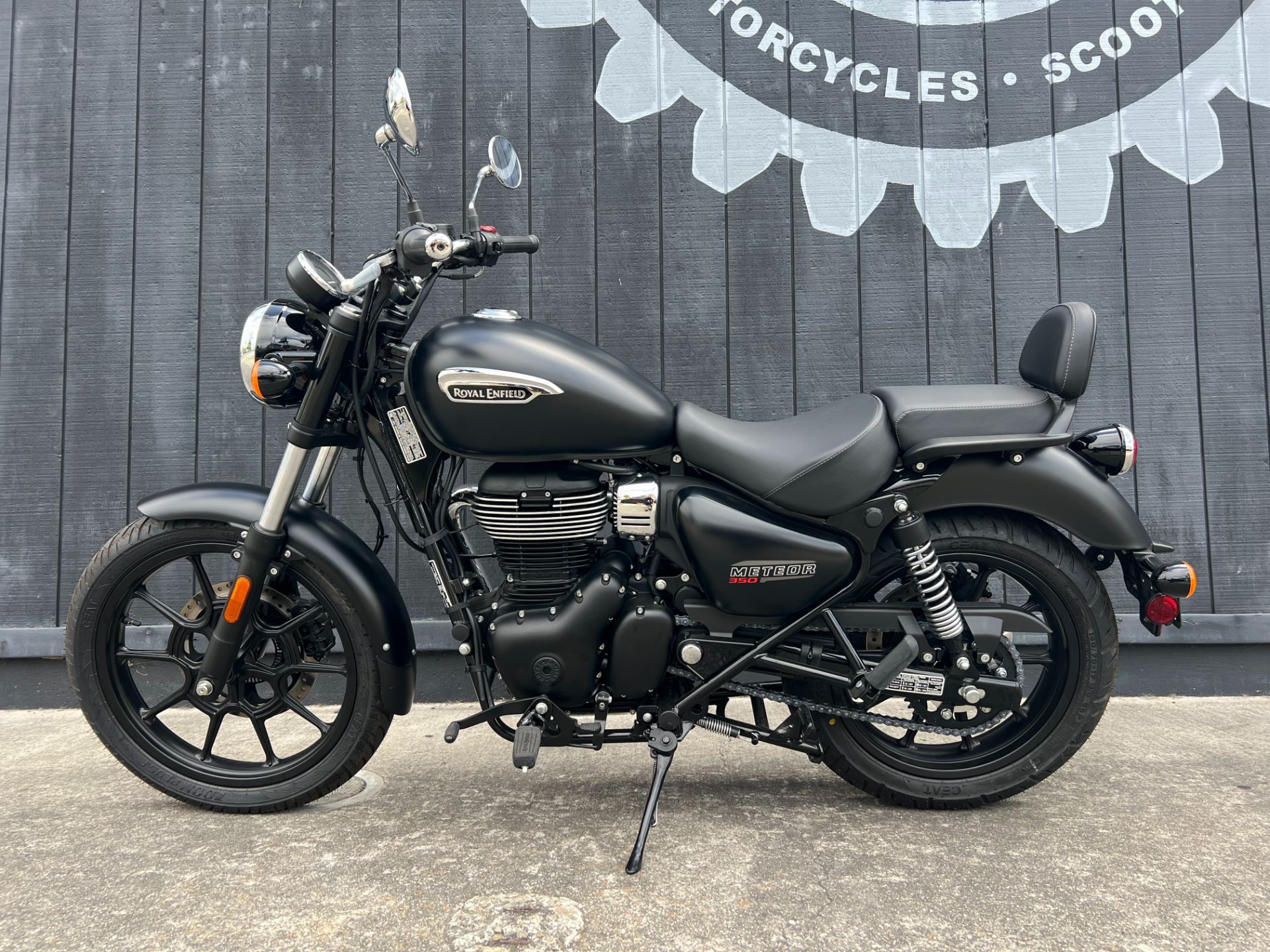 2024  Meteor 350 10