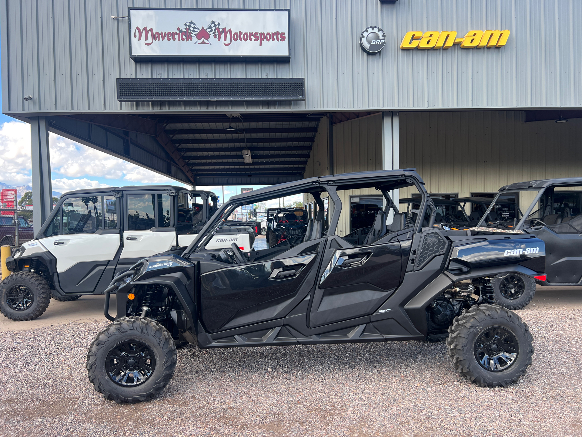 New 2026 Can-Am Commander MAX XT 1000R Utility Vehicles in Safford