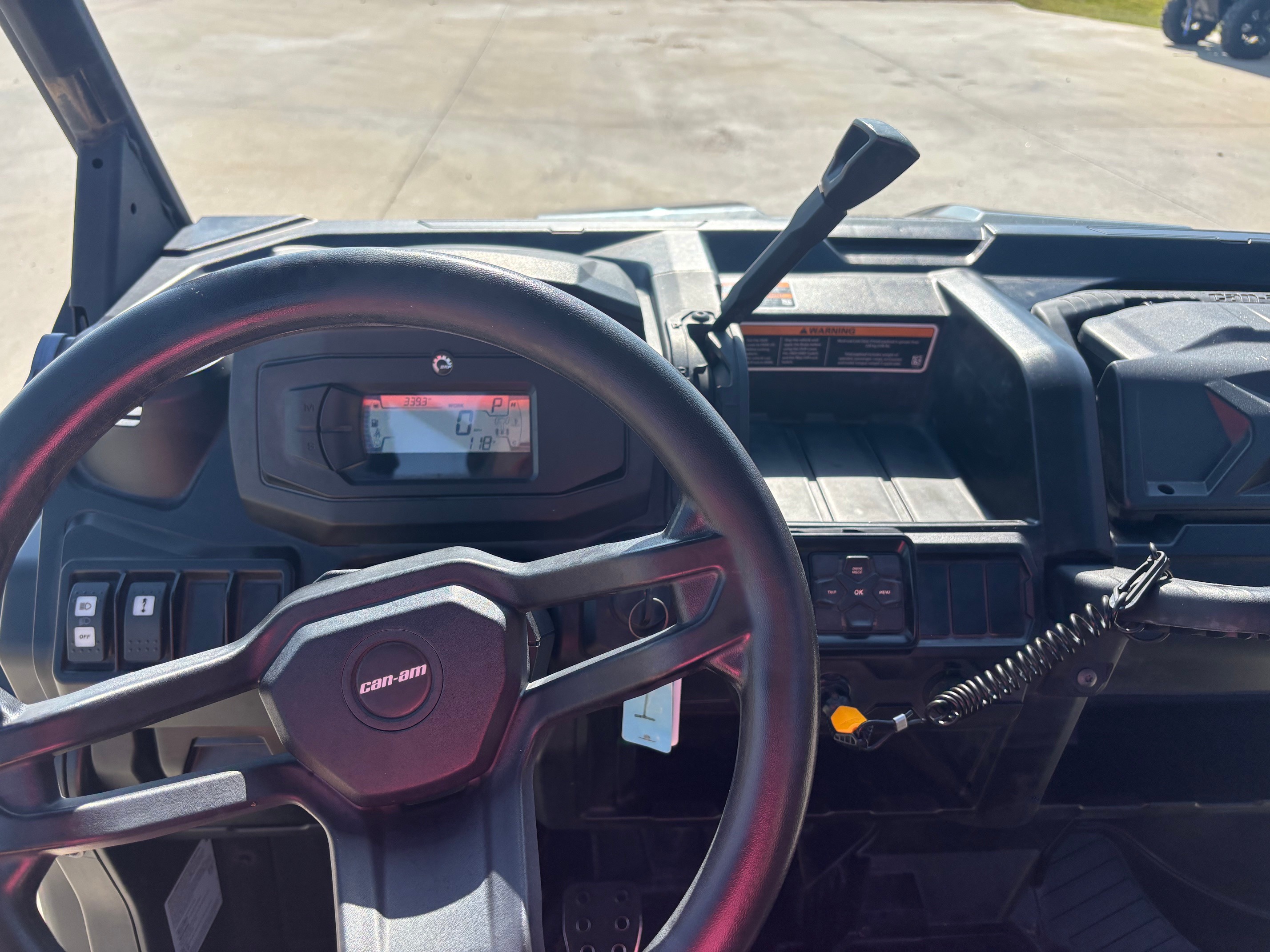 2024 Can-Am™ Defender XT HD9 8