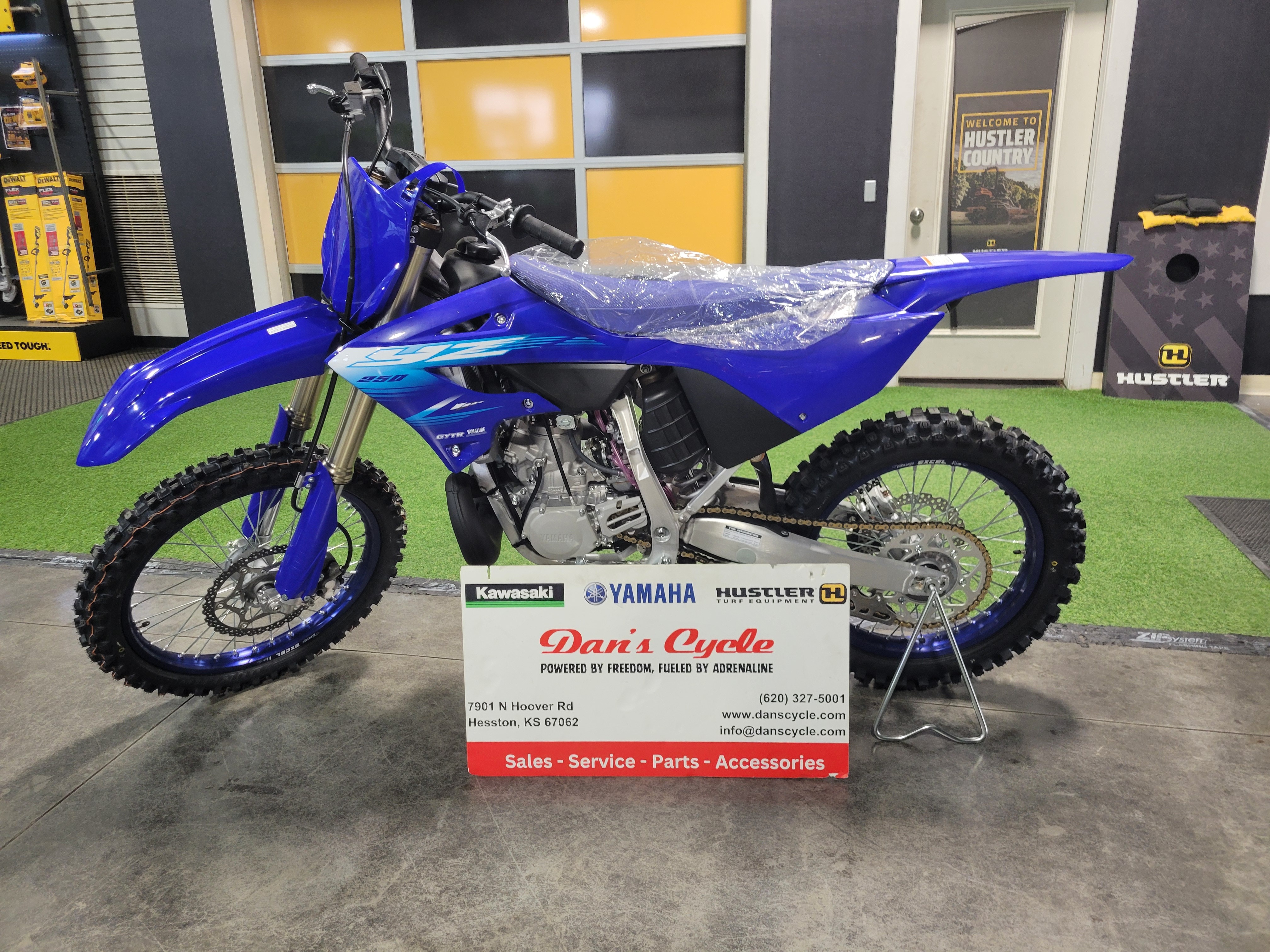 2027 YZ250
