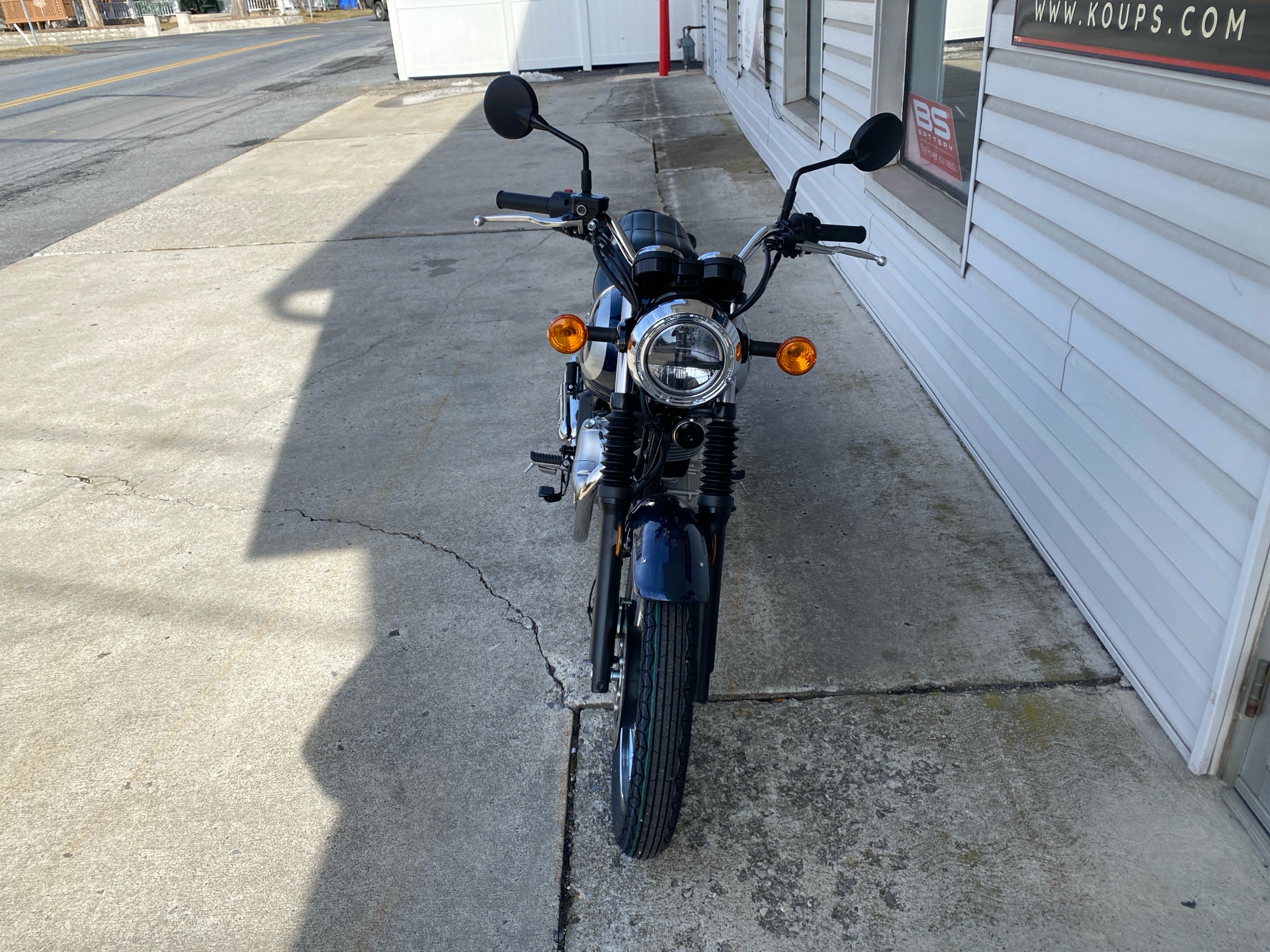 New 2025 Kawasaki W230 ABS, Harrisburg PA | Specs, Price, Photos