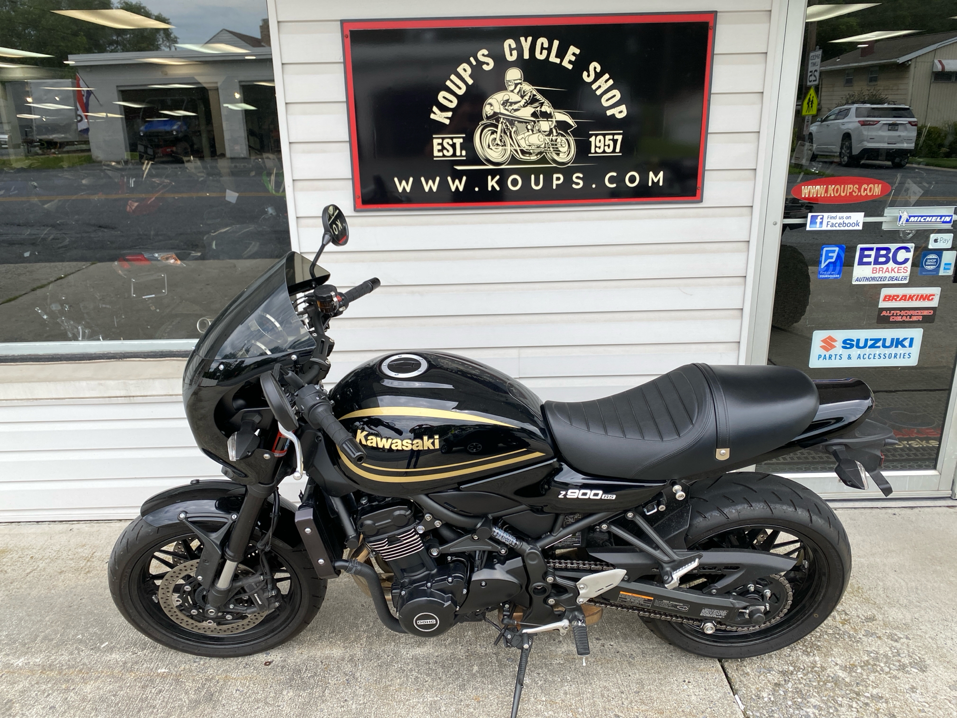 Used 2023 Kawasaki Z900RS Cafe, Harrisburg PA | Specs, Price