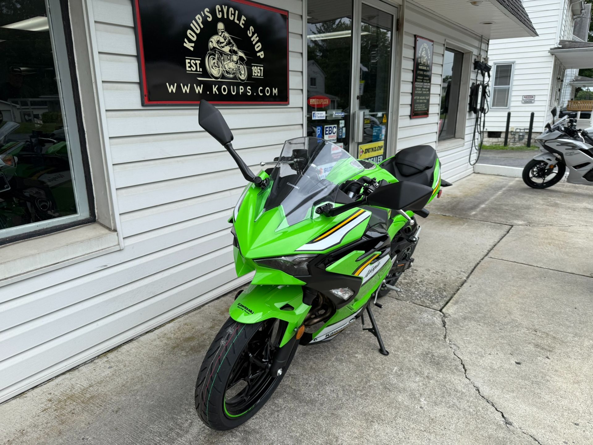 New 2025 Kawasaki Ninja 500 KRT Edition, Harrisburg PA | Specs