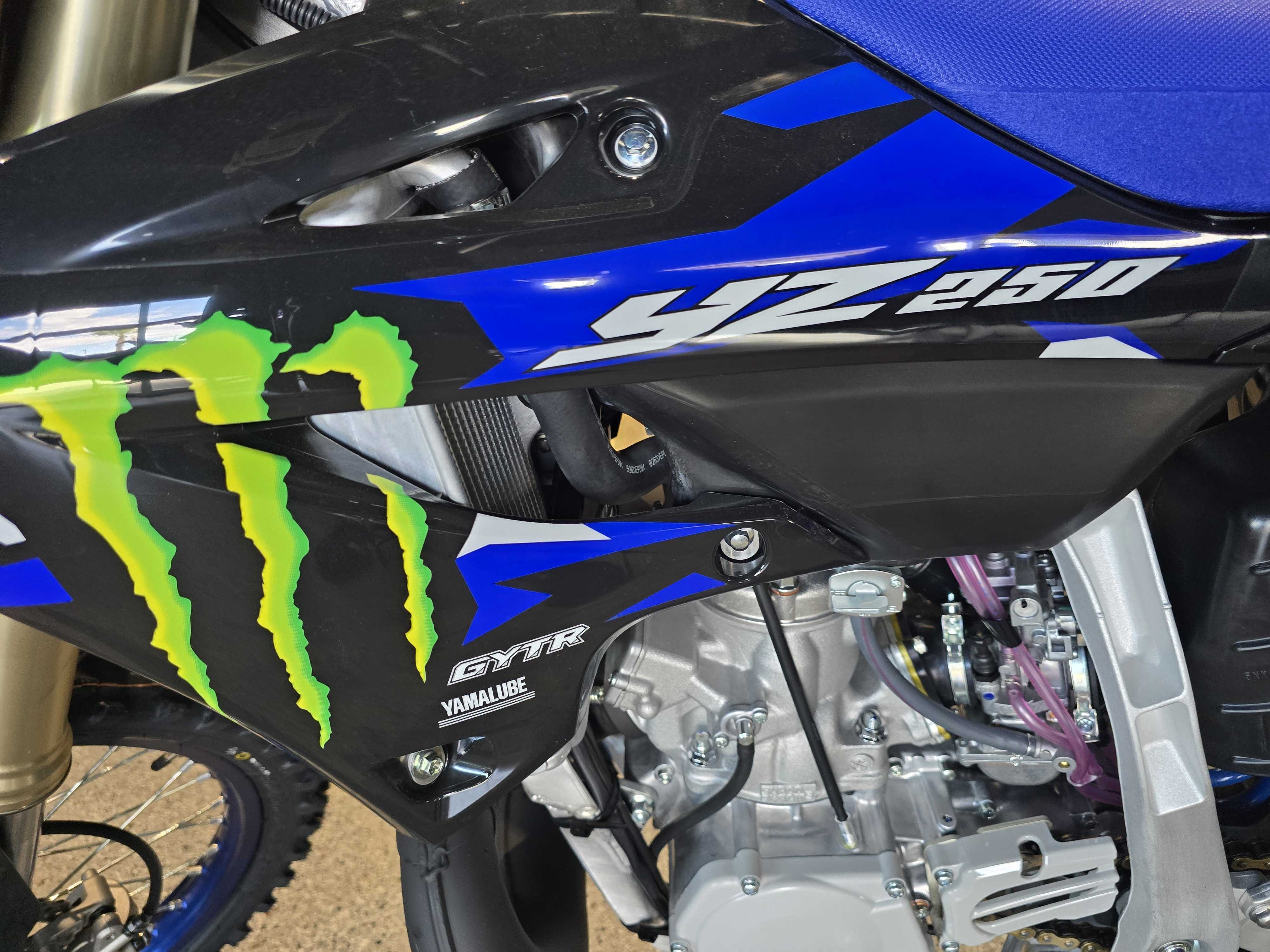 2027 Yamaha YZ250 Monster Energy Edition 3