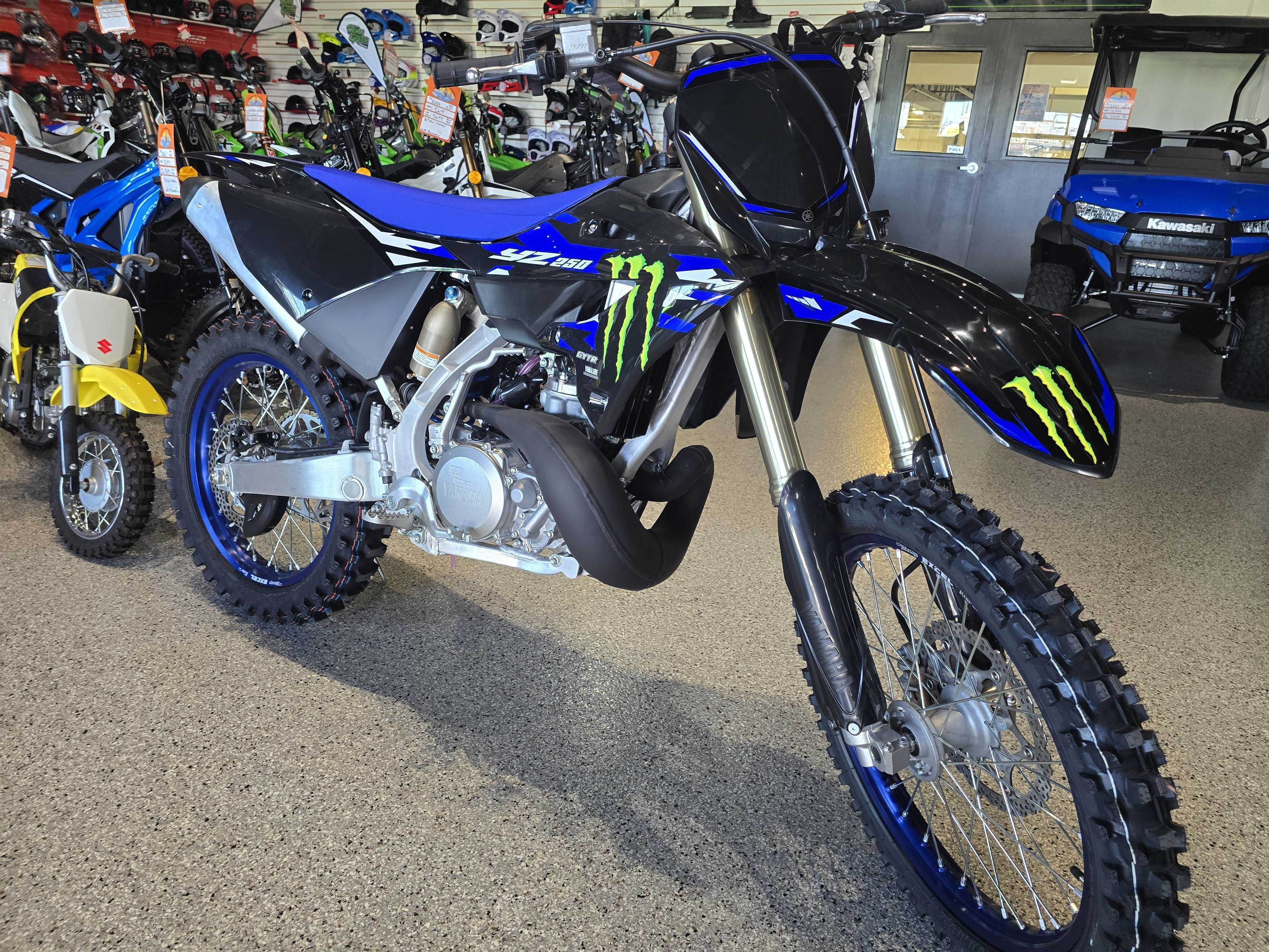 2027 Yamaha YZ250 Monster Energy Edition 6