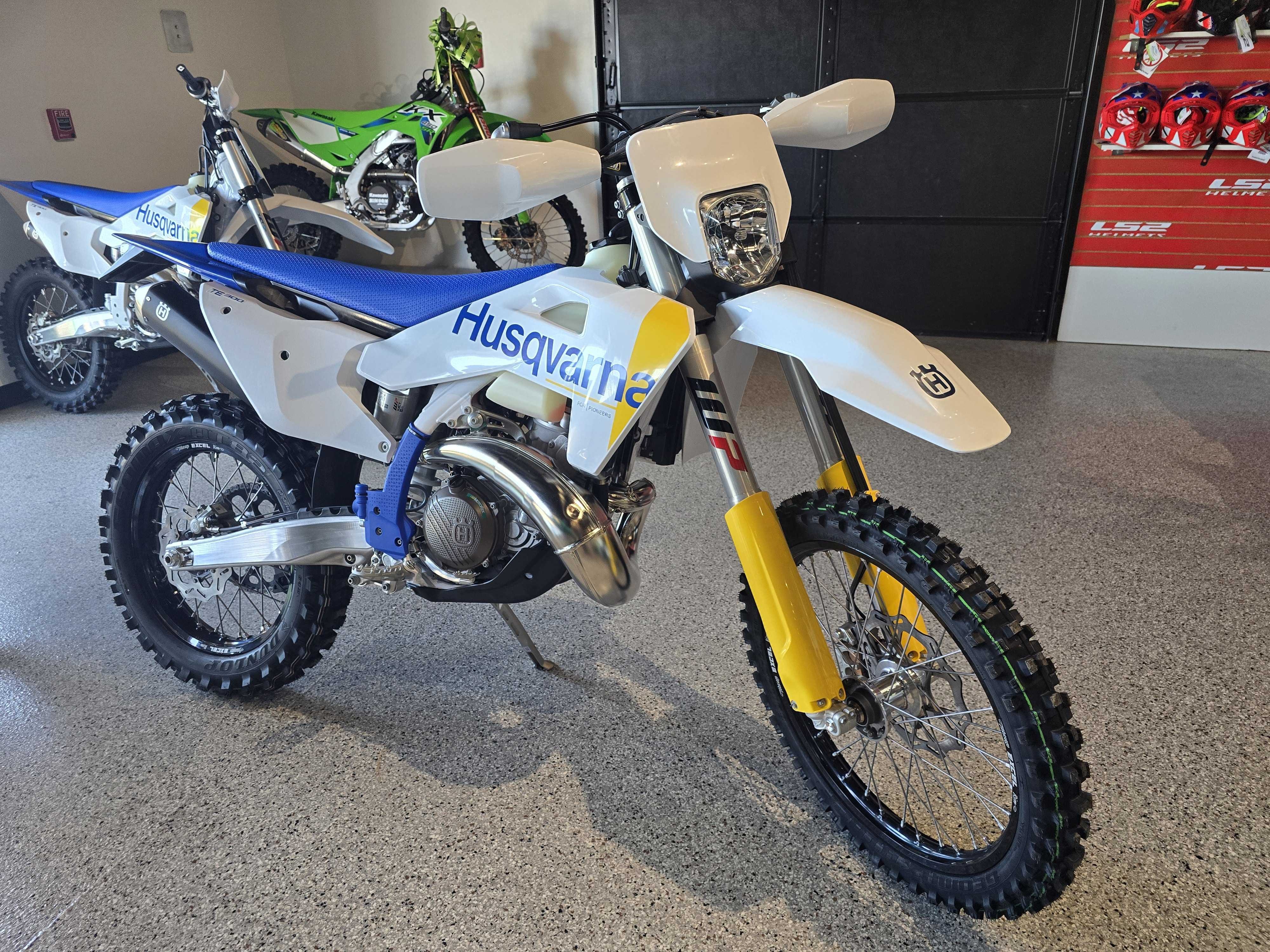 2027 Husqvarna TE 300 3