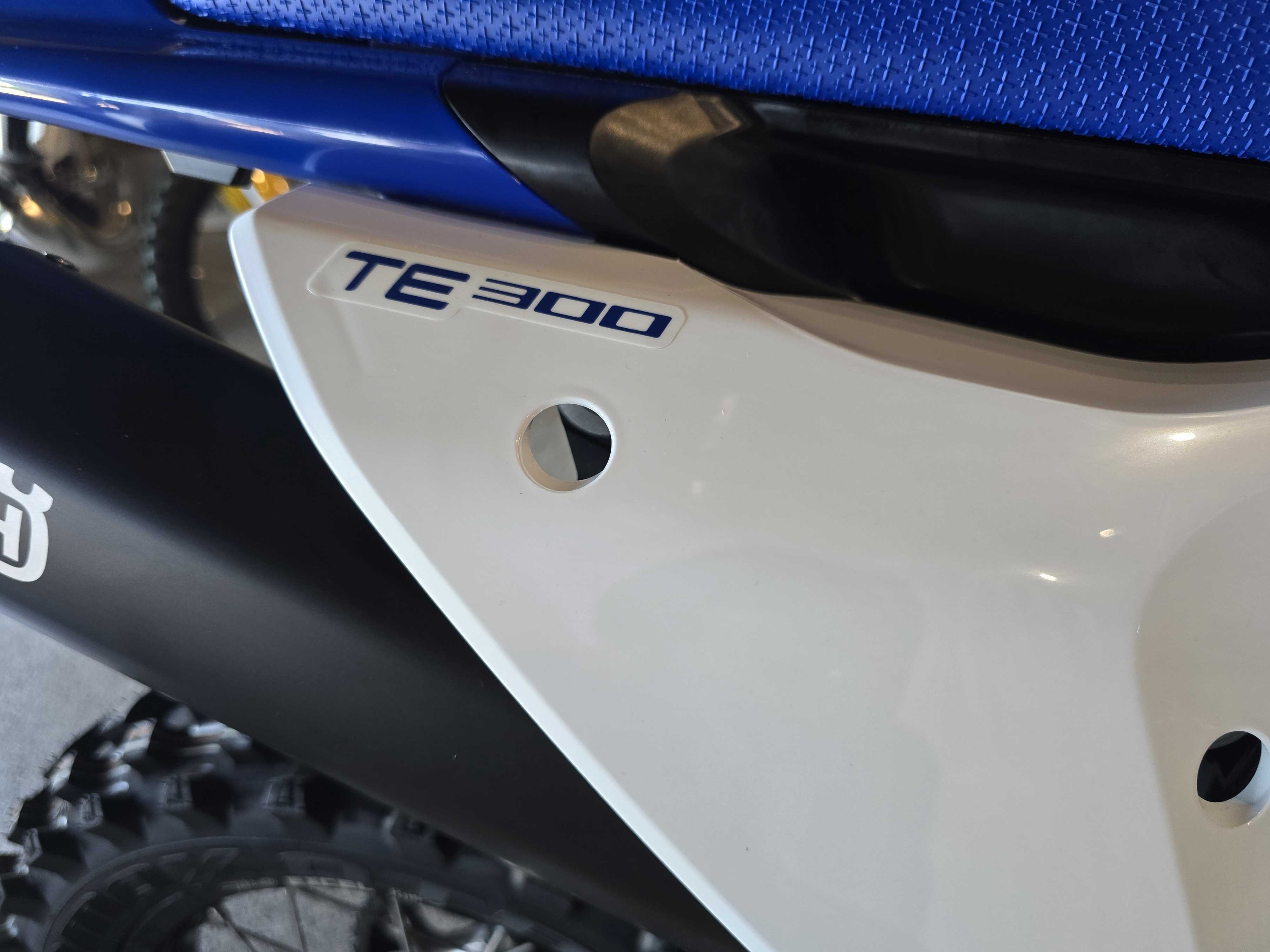 2027 Husqvarna TE 300 7