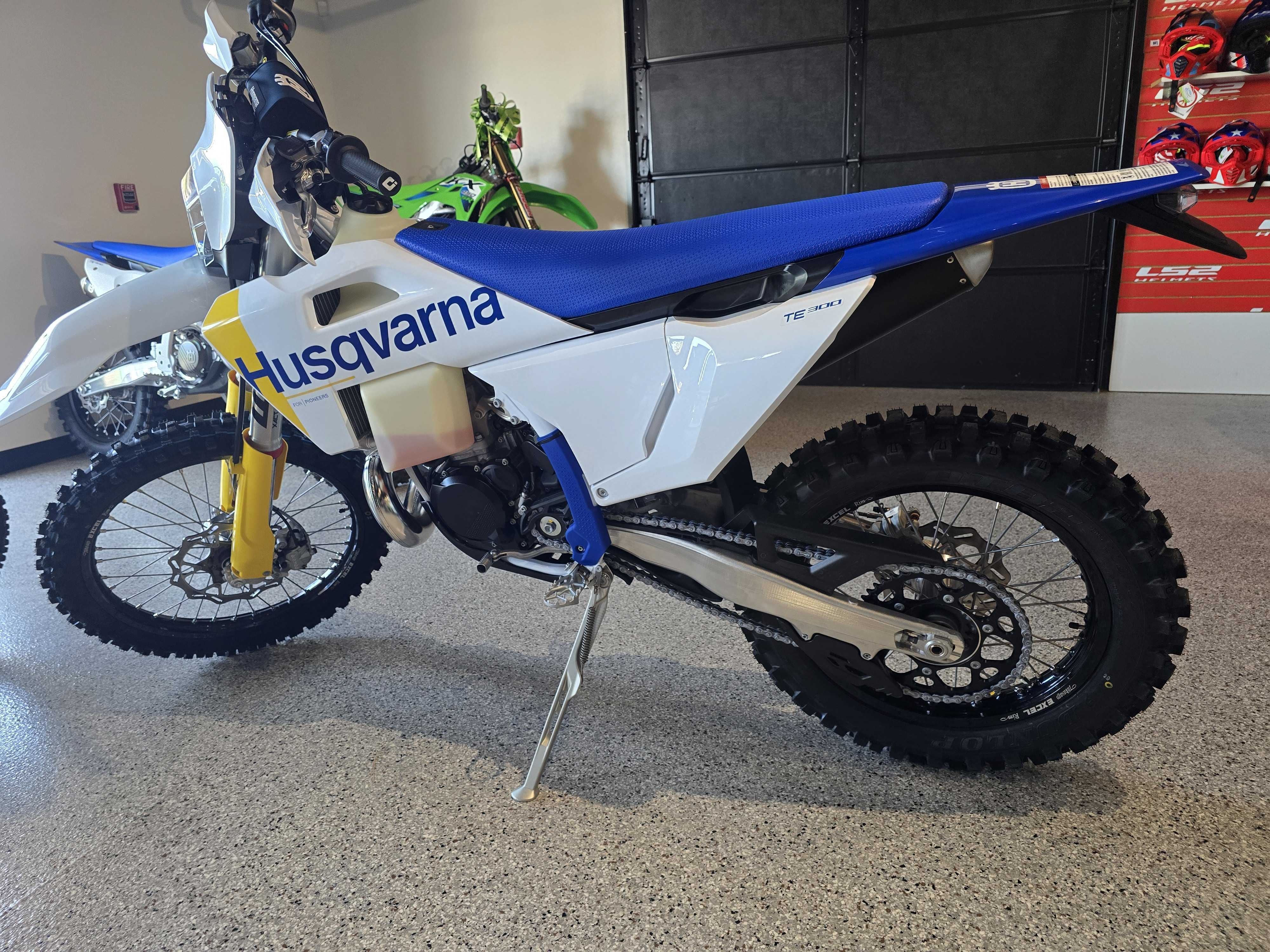 2027 Husqvarna TE 300 4