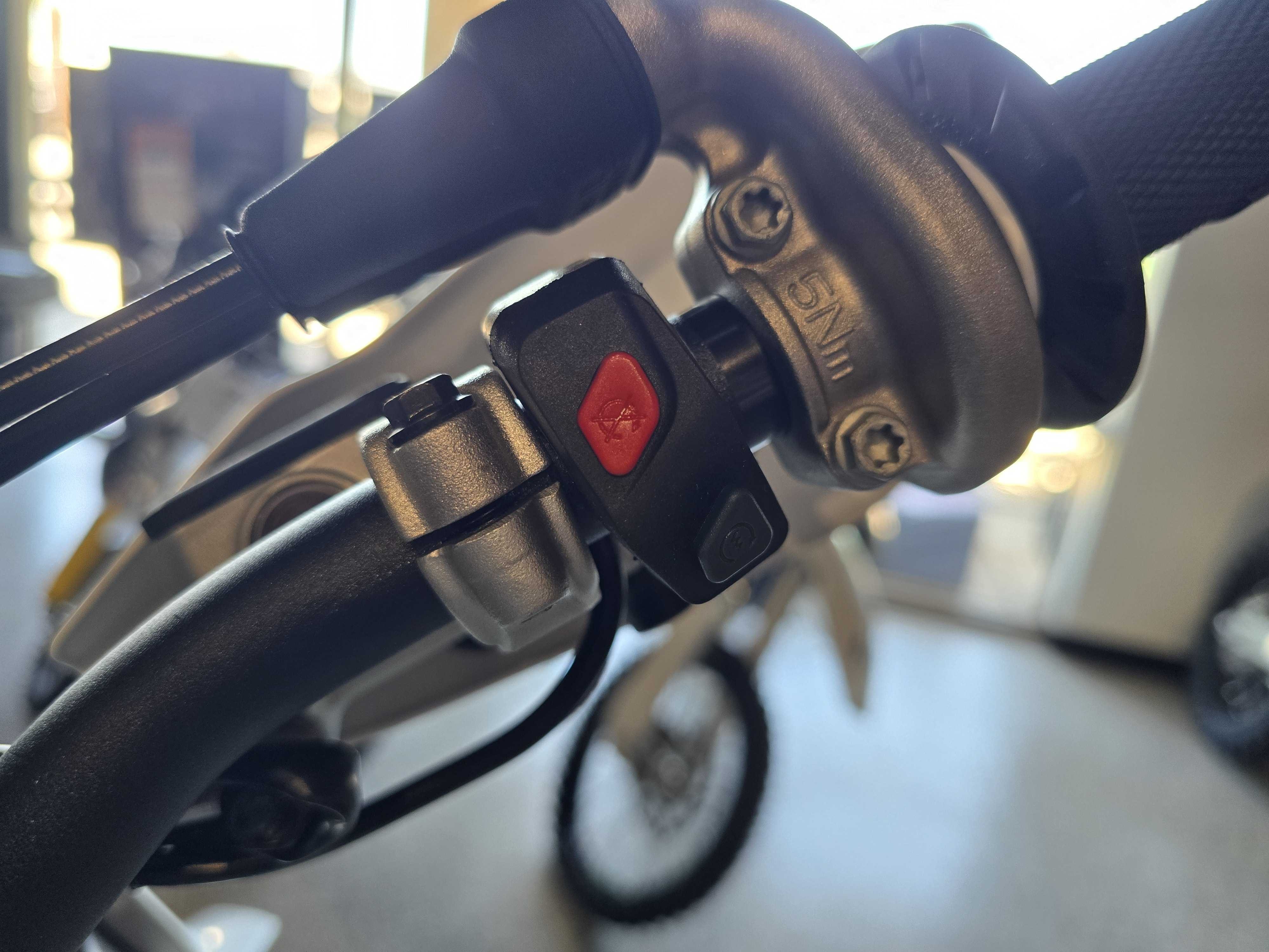2027 Husqvarna TE 300 12