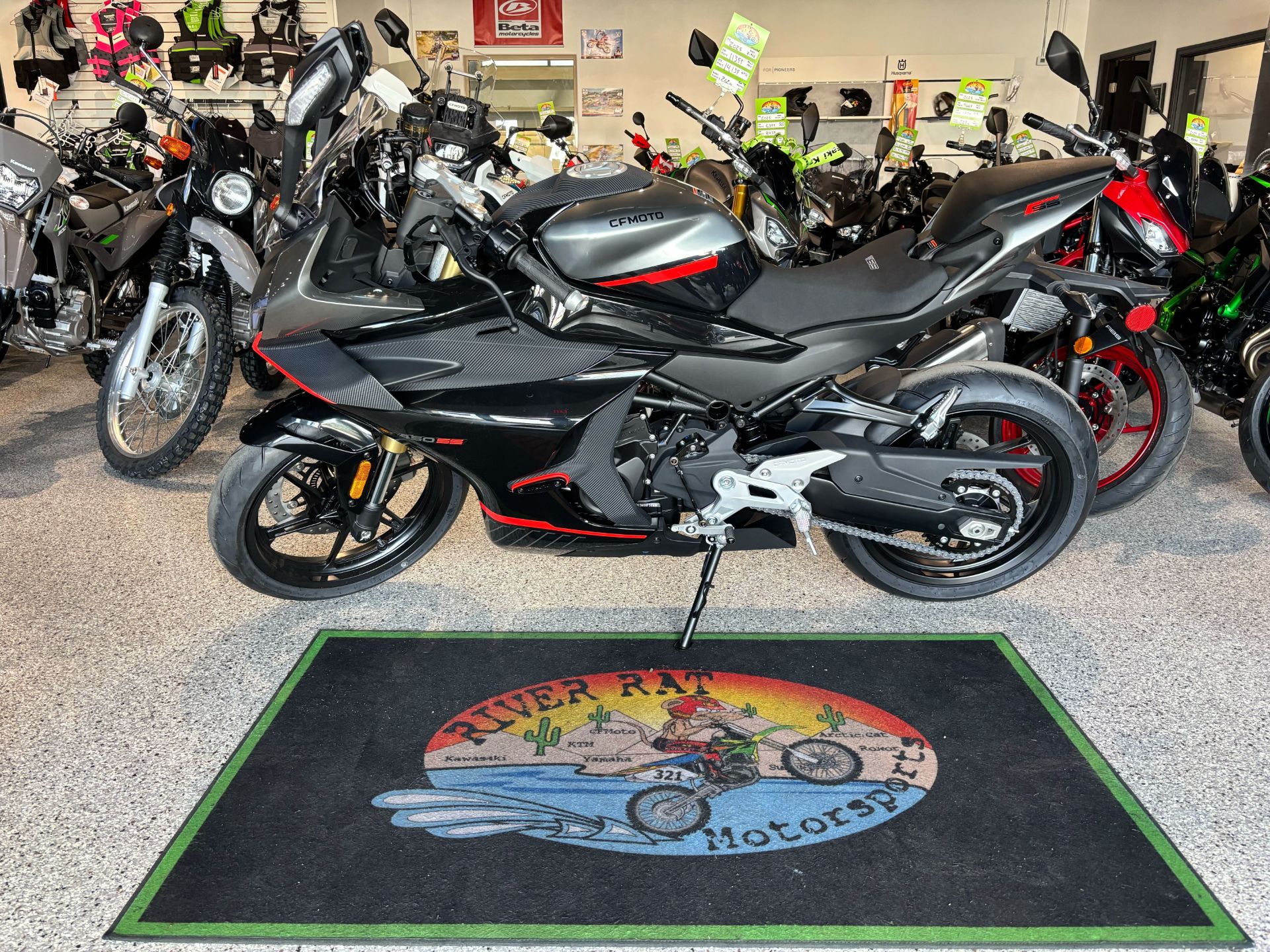 ＩＳＡ 2025 CFMOTO 675SS, Bullhead City AZ | New Motorcycles for