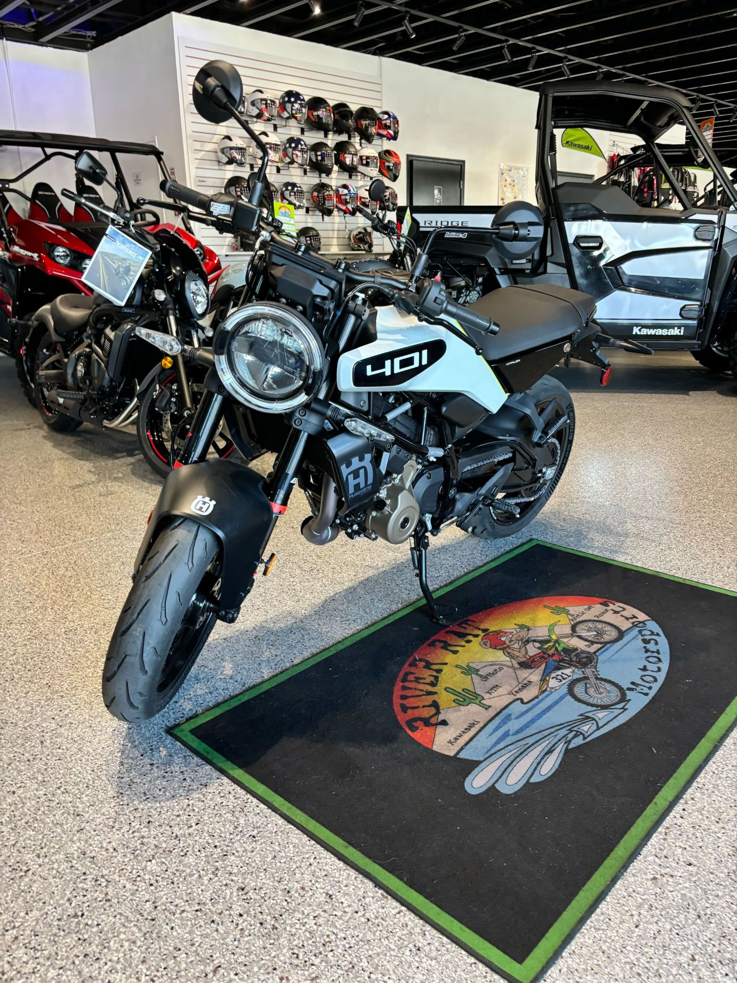 2024 Husqvarna Vitpilen 401 3