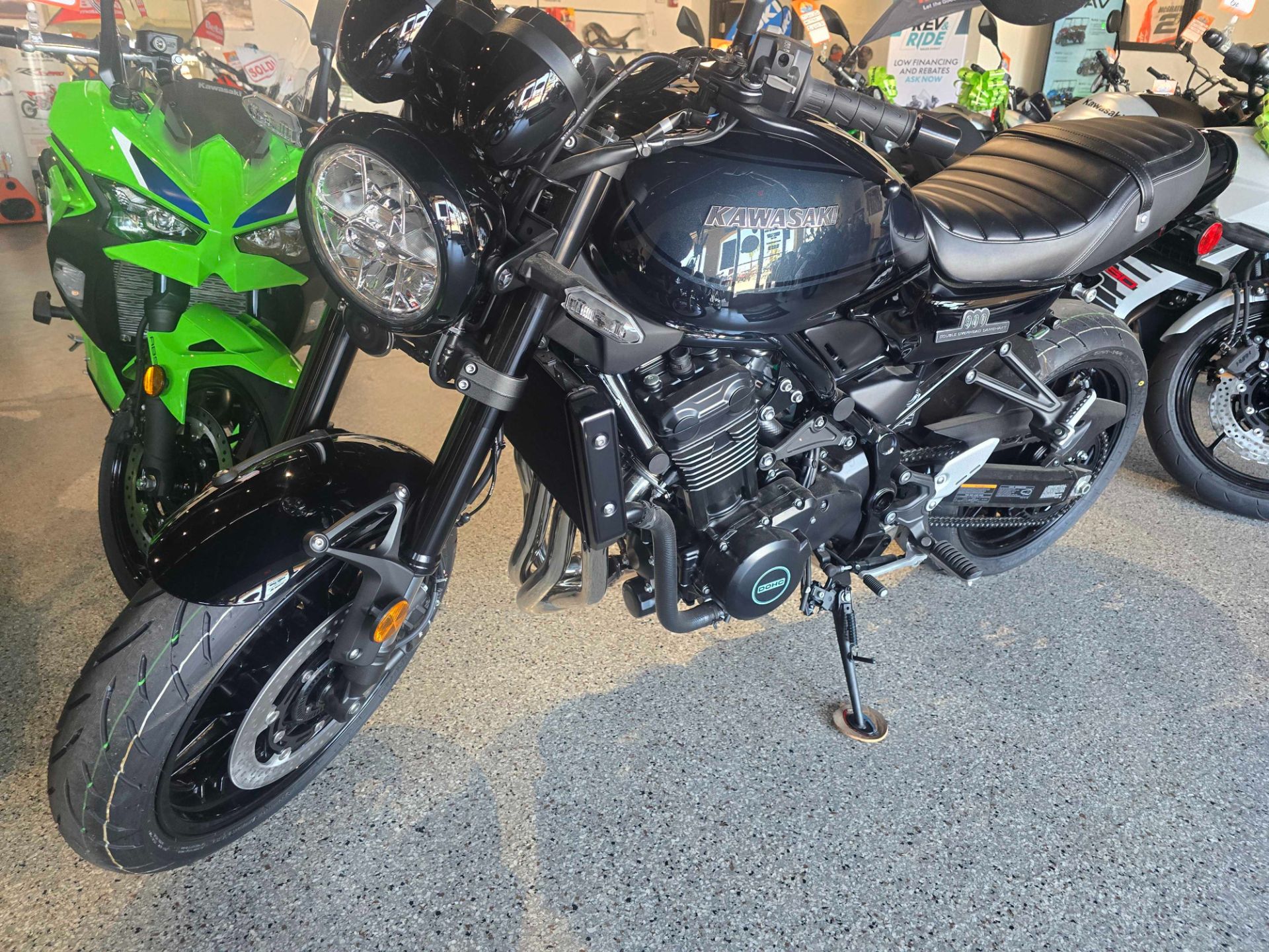 2026 Kawasaki Z900RS ABS 7