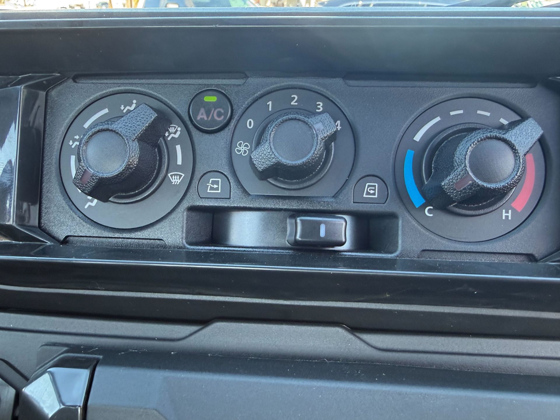 2026 Kawasaki RIDGE® CREW Platinum Ranch Edition HVAC 9