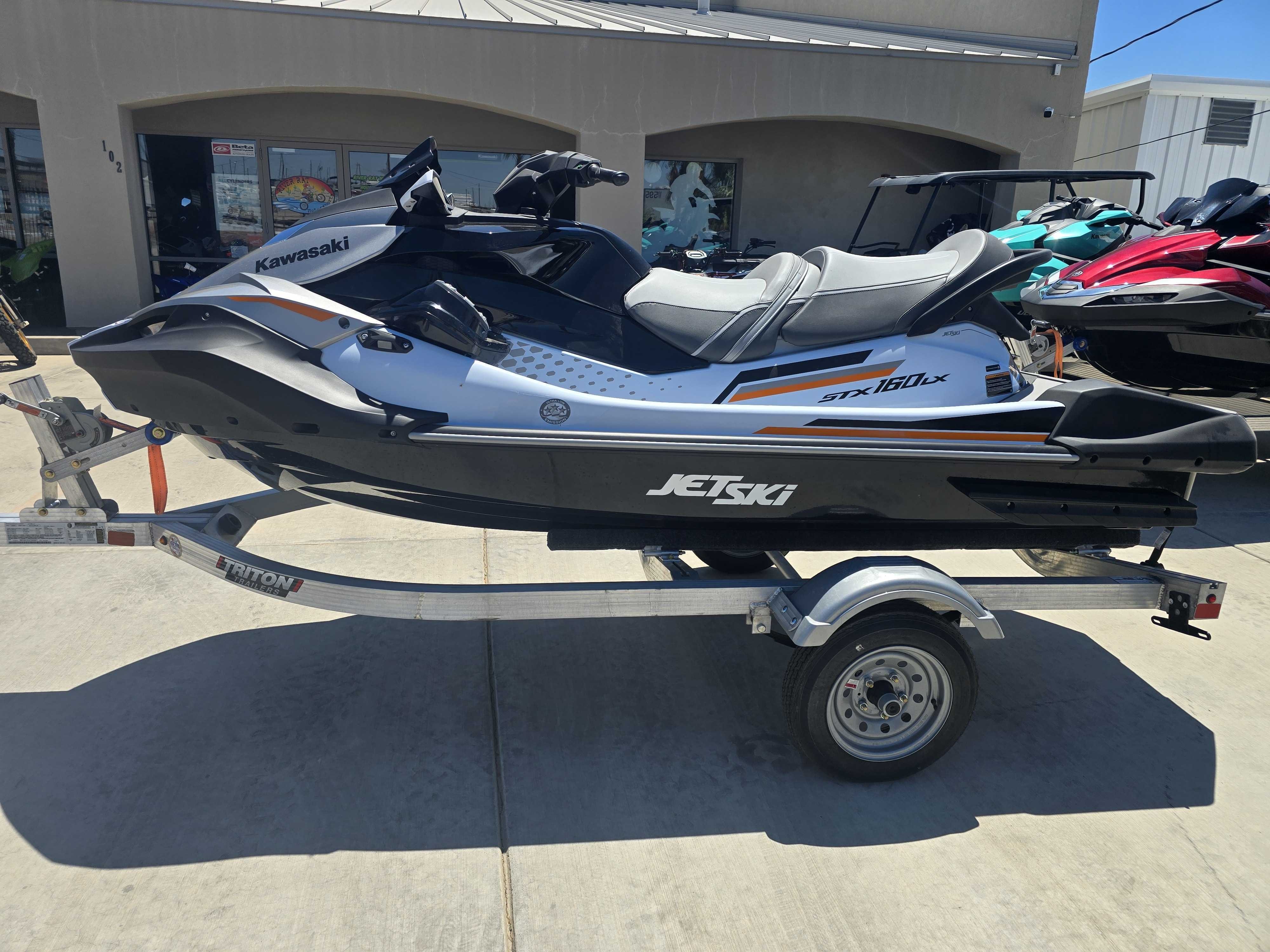 2026 Kawasaki Jet Ski® STX® 160LX 3