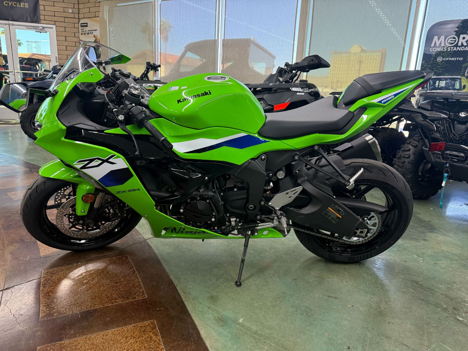 2026 Kawasaki Ninja® ZX-6R ABS 3