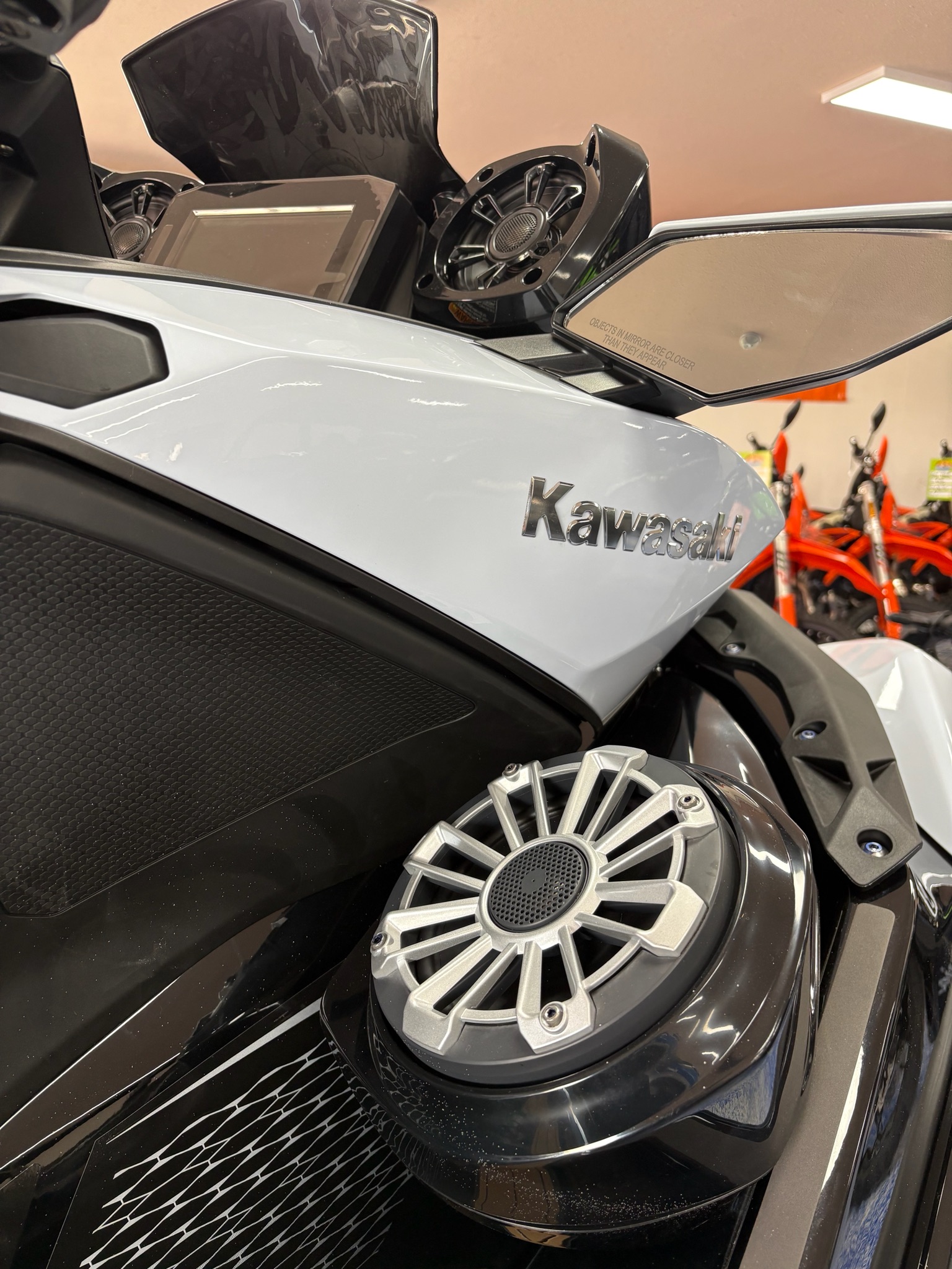 2026 Kawasaki Jet Ski® Ultra® 160LX 5