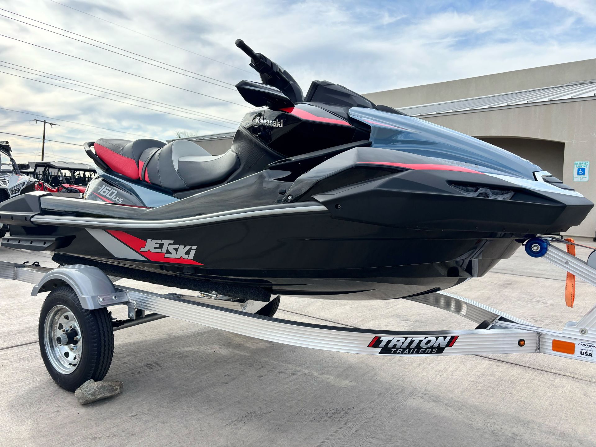 2025 Kawasaki Jet Ski® Ultra® 160LX-S 4