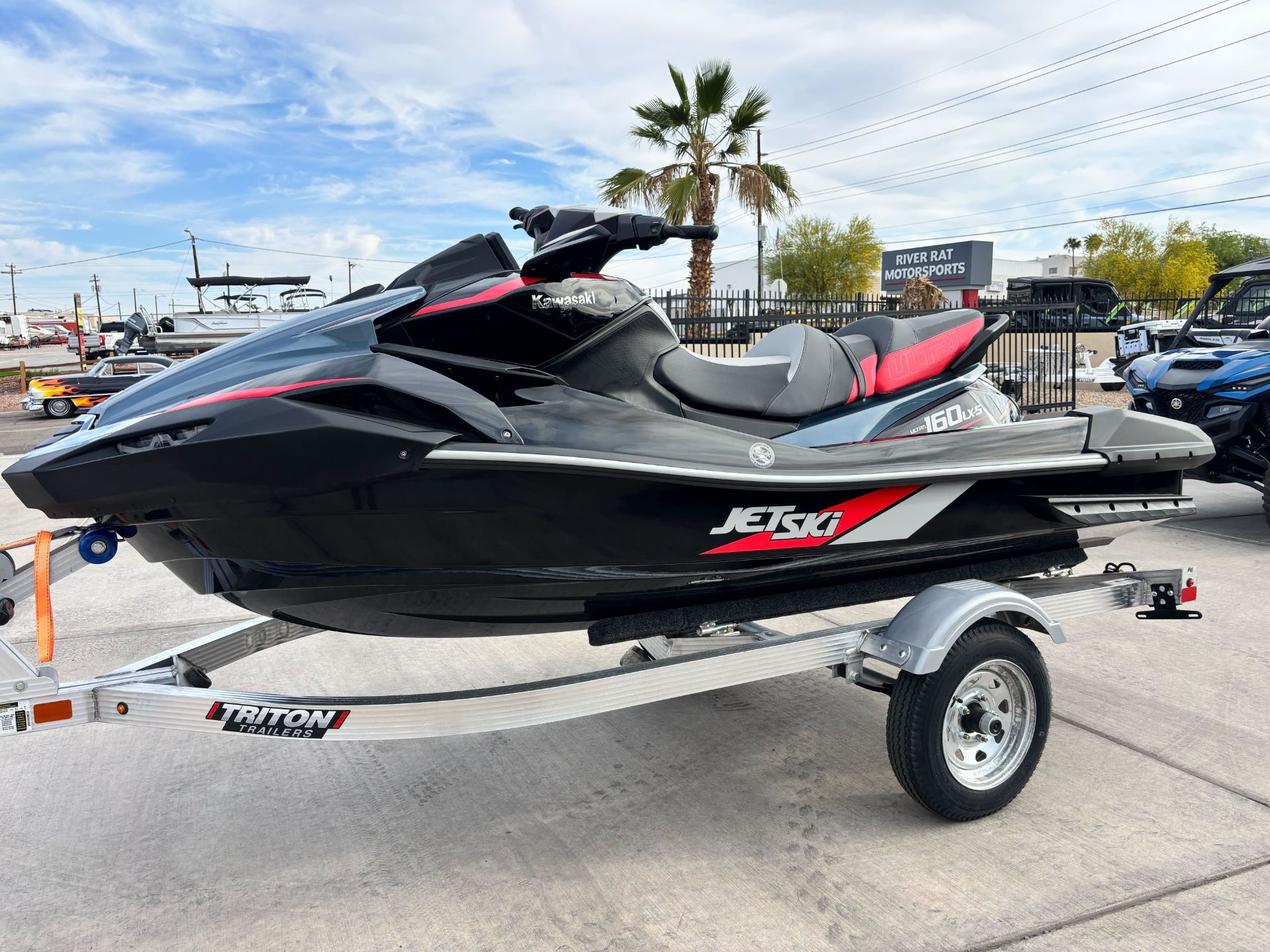 2025 Kawasaki Jet Ski® Ultra® 160LX-S 2