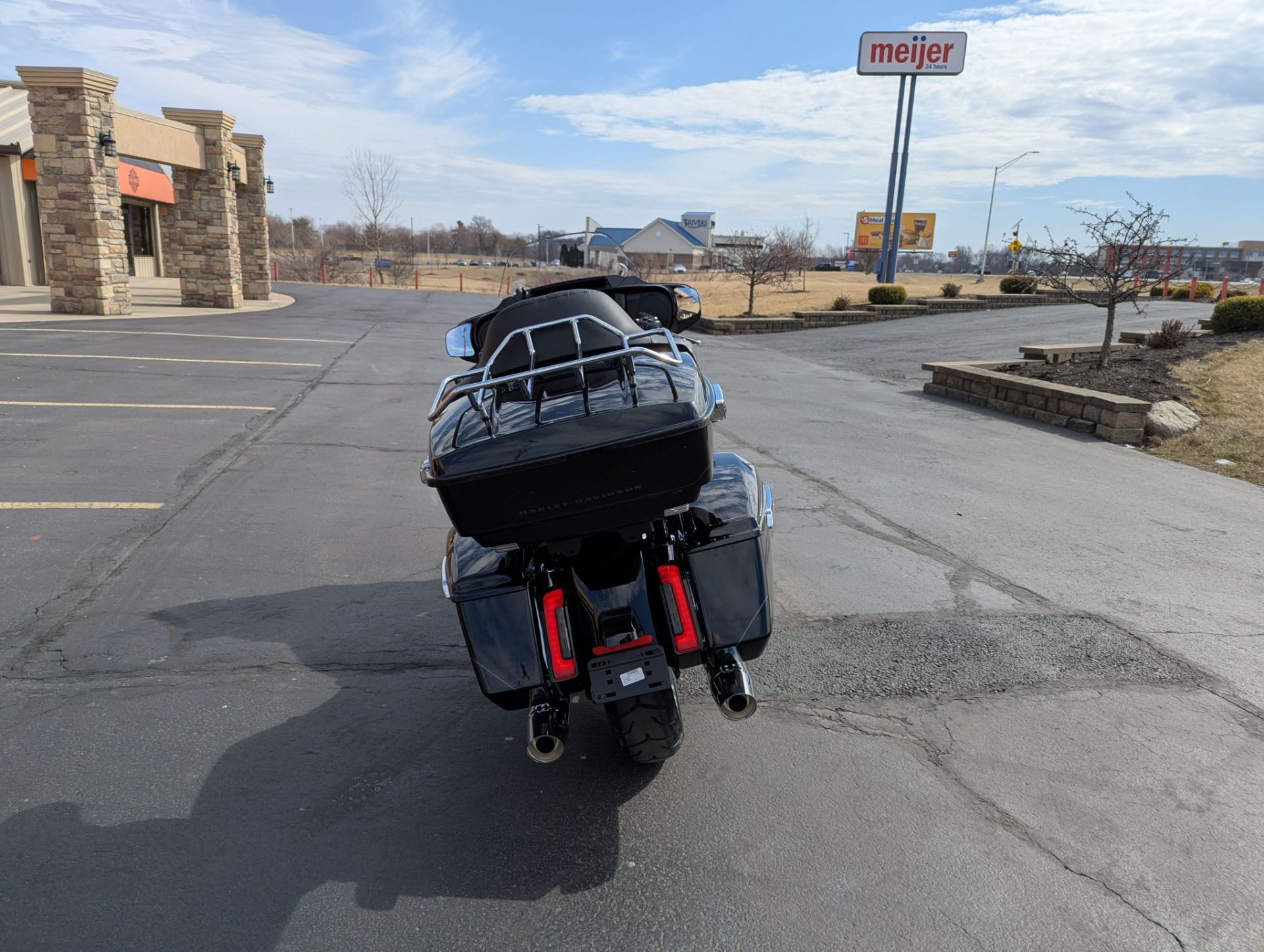 2025 Harley-Davidson Street Glide® Ultra 4