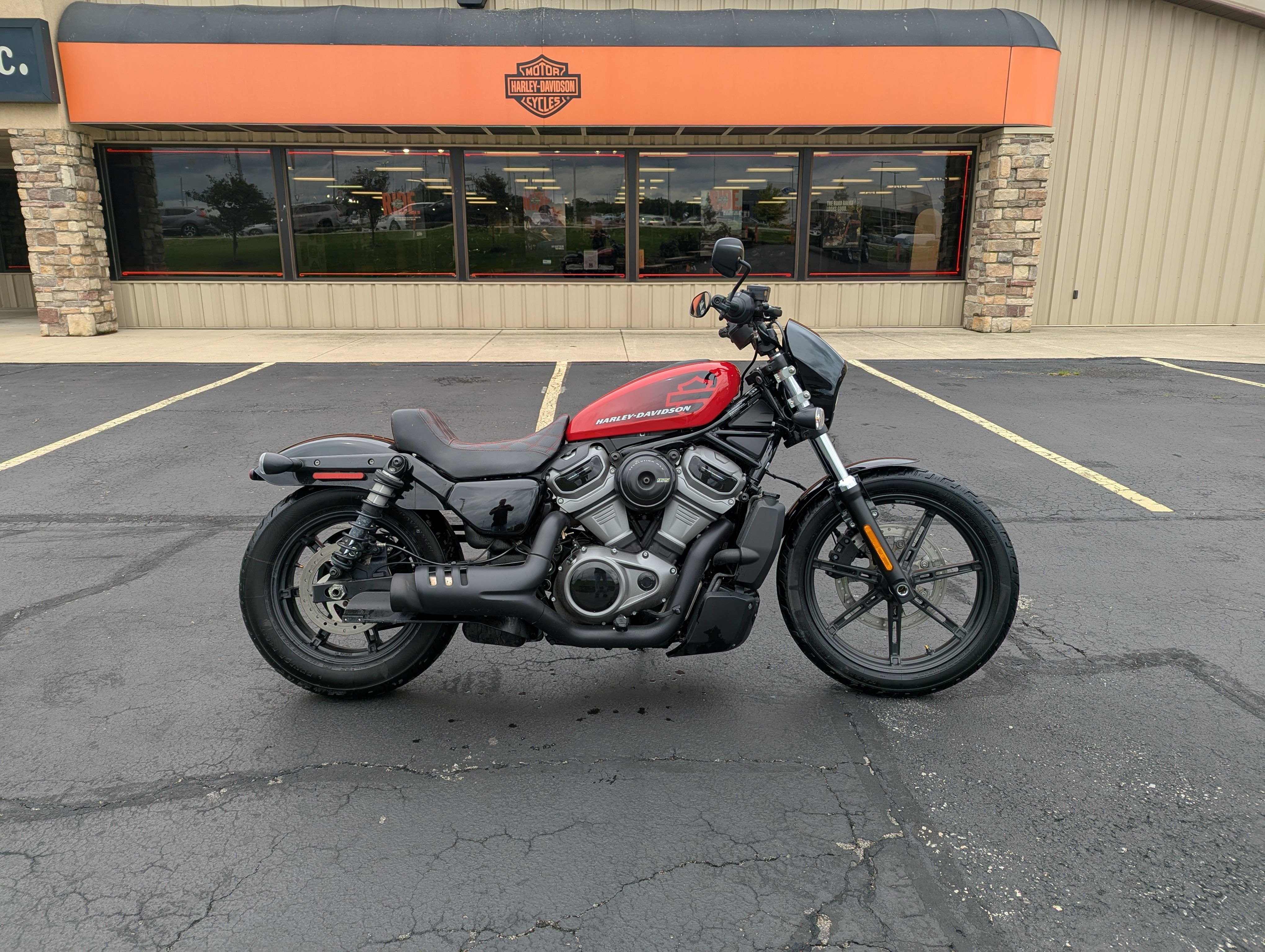 2022 Harley-Davidson Nightster 1