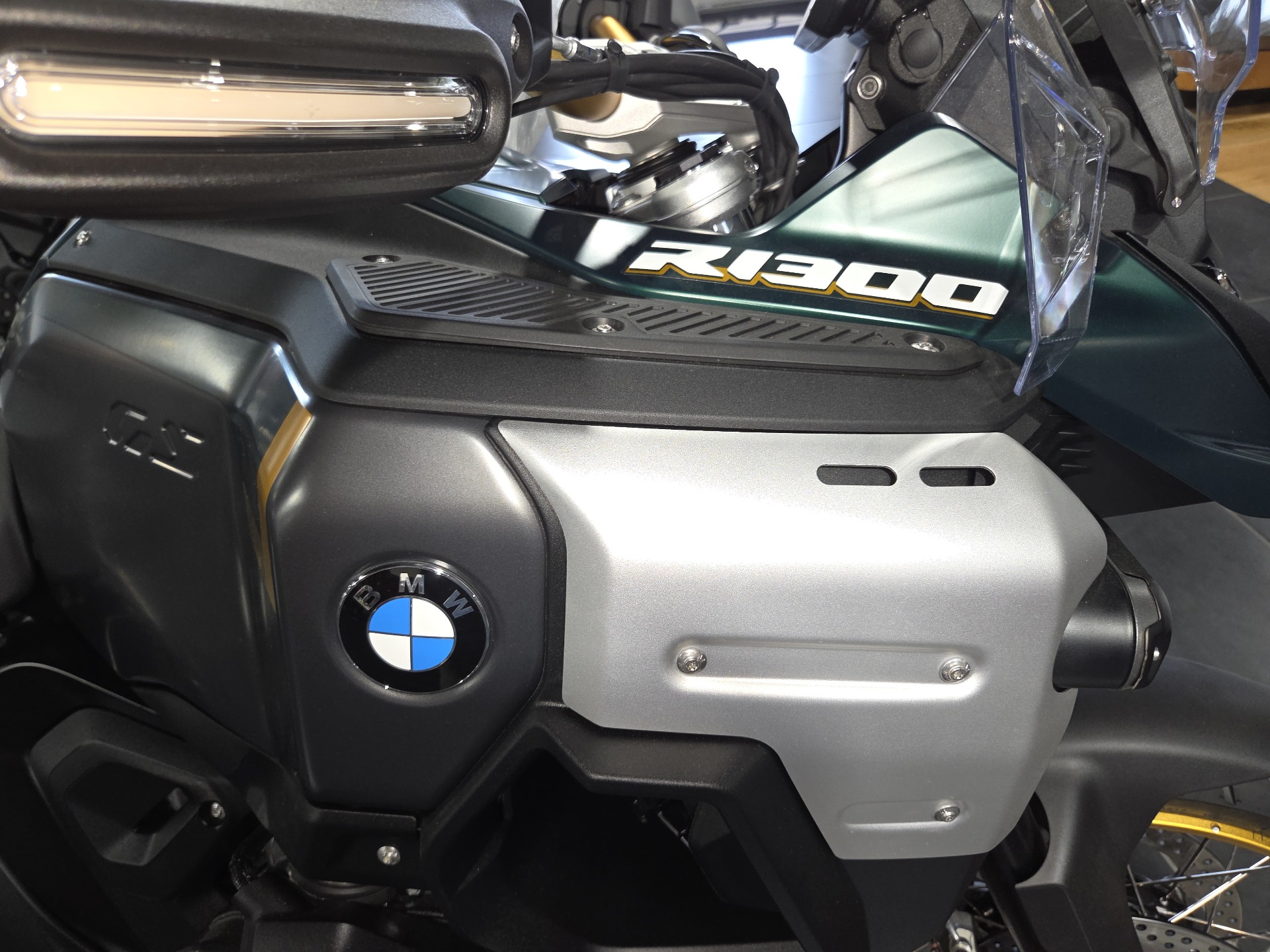 New 2025 BMW R 1300 GS Adventure, Sarasota FL | Specs, Price, Photos |  Style Option 719 - Aurelius Green Metallic Matte NBM6K91810