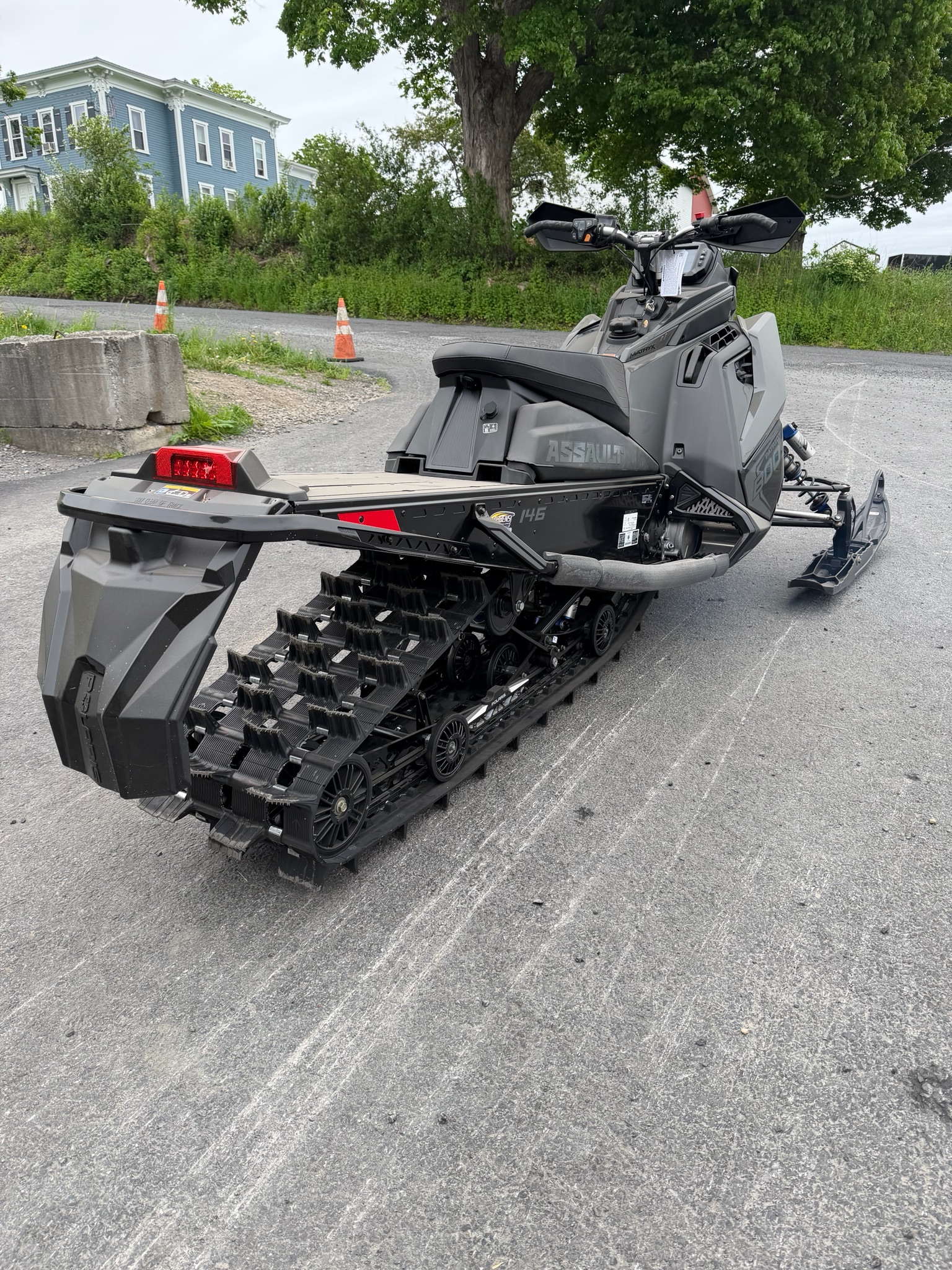 2025 Polaris Patriot Boost Switchback Assault 146 SC ES 6