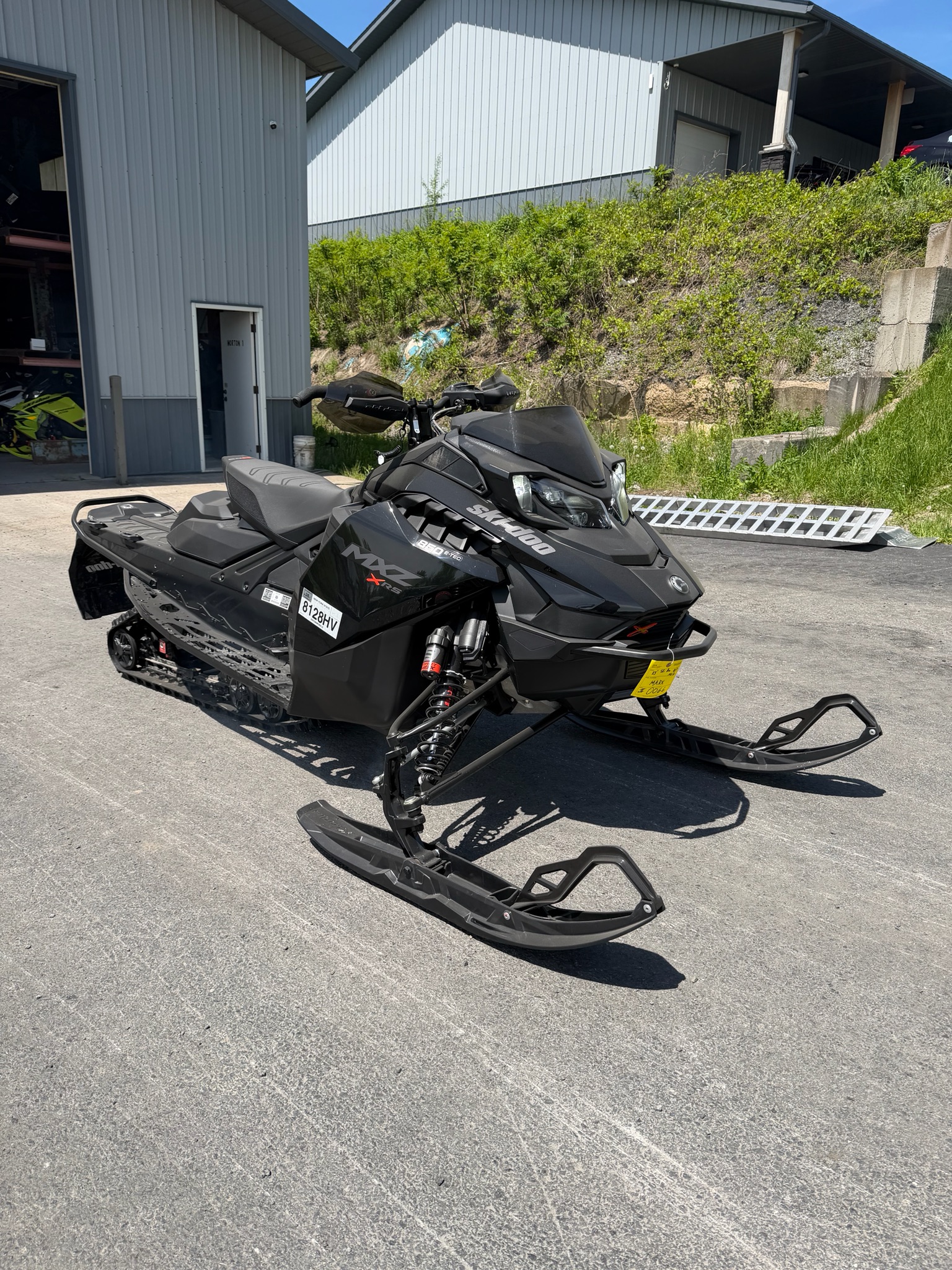 2024 Ski-Doo MXZ X-RS 137 850 E-TEC ES w/ Smart-Shox Ice Ripper for sale 1066762