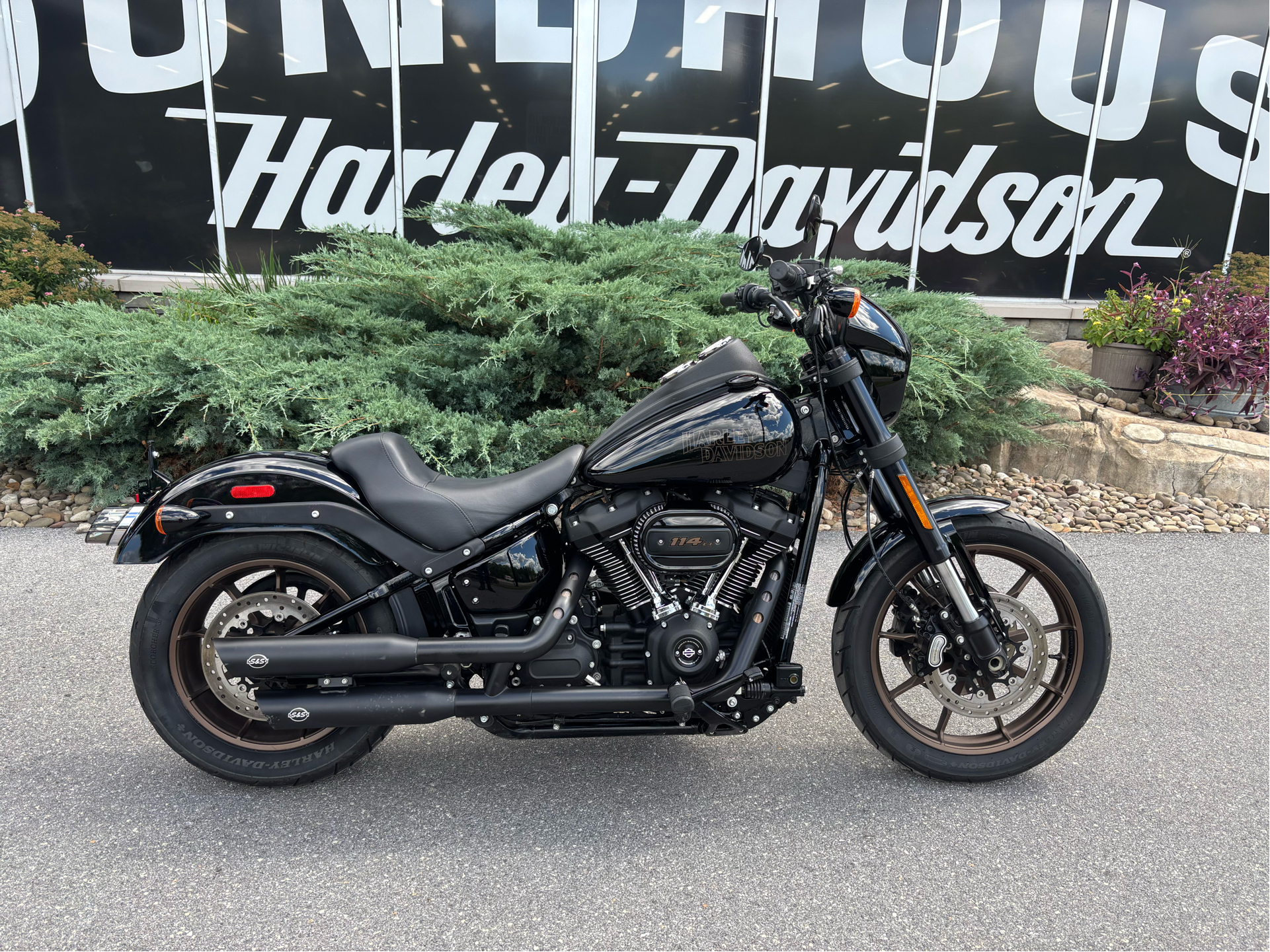 ヤッコカウル Harley-Davidson New 2024 Harley-Davidson Low Rider® ST Vivid Black