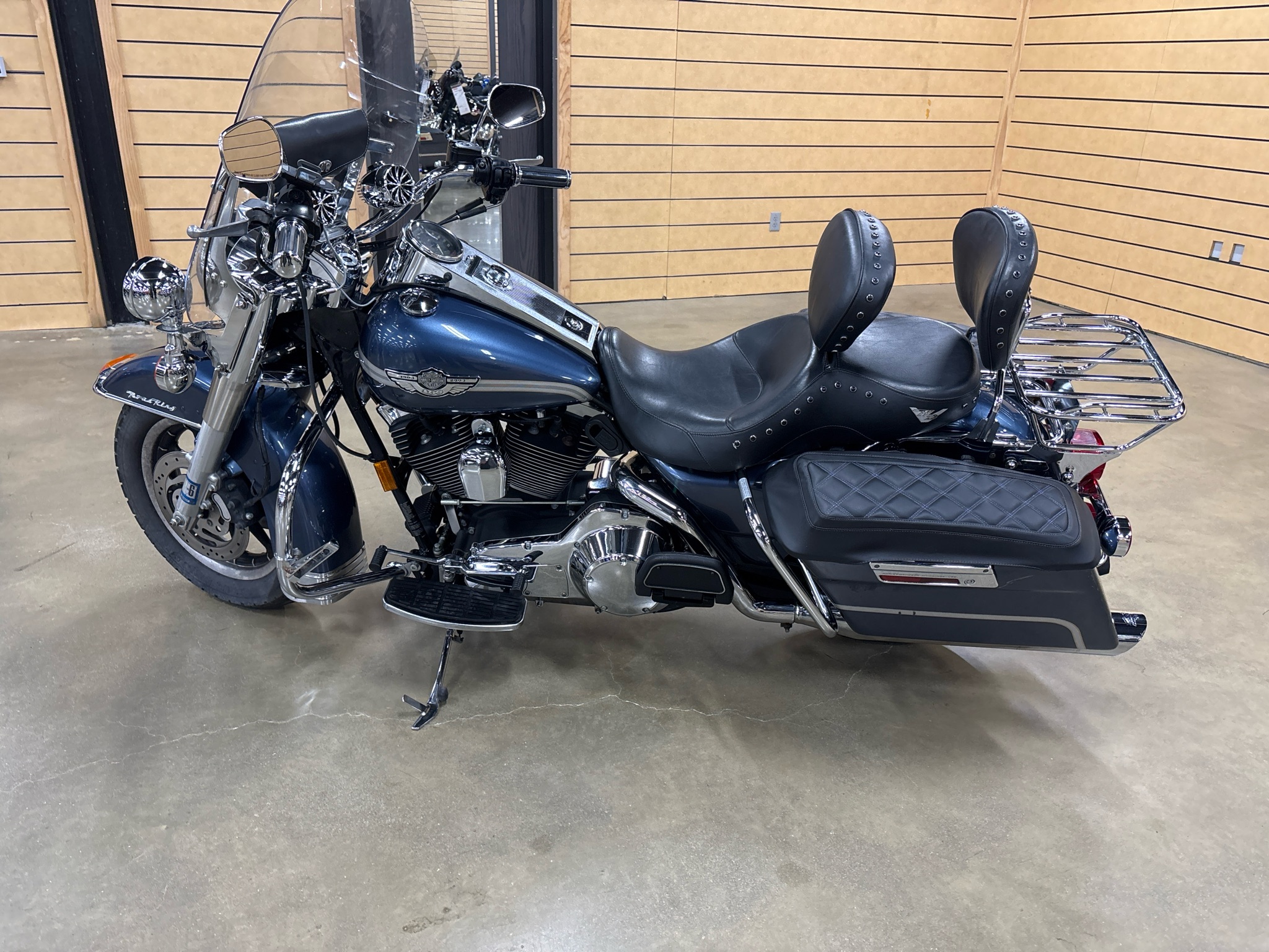2003 Harley-Davidson FLHR/FLHRI Road King® 3