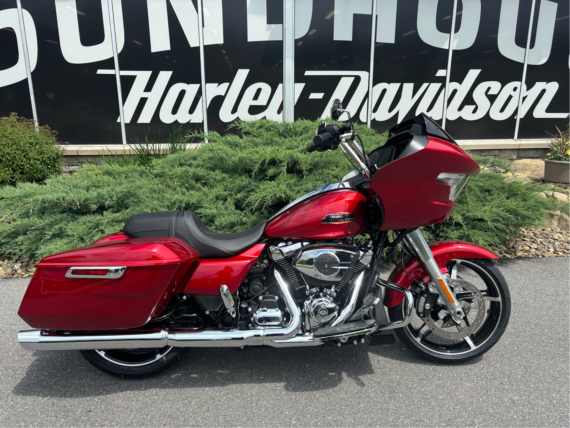 New 2025 Harley-Davidson Road Glide® Motorcycles in Duncansville