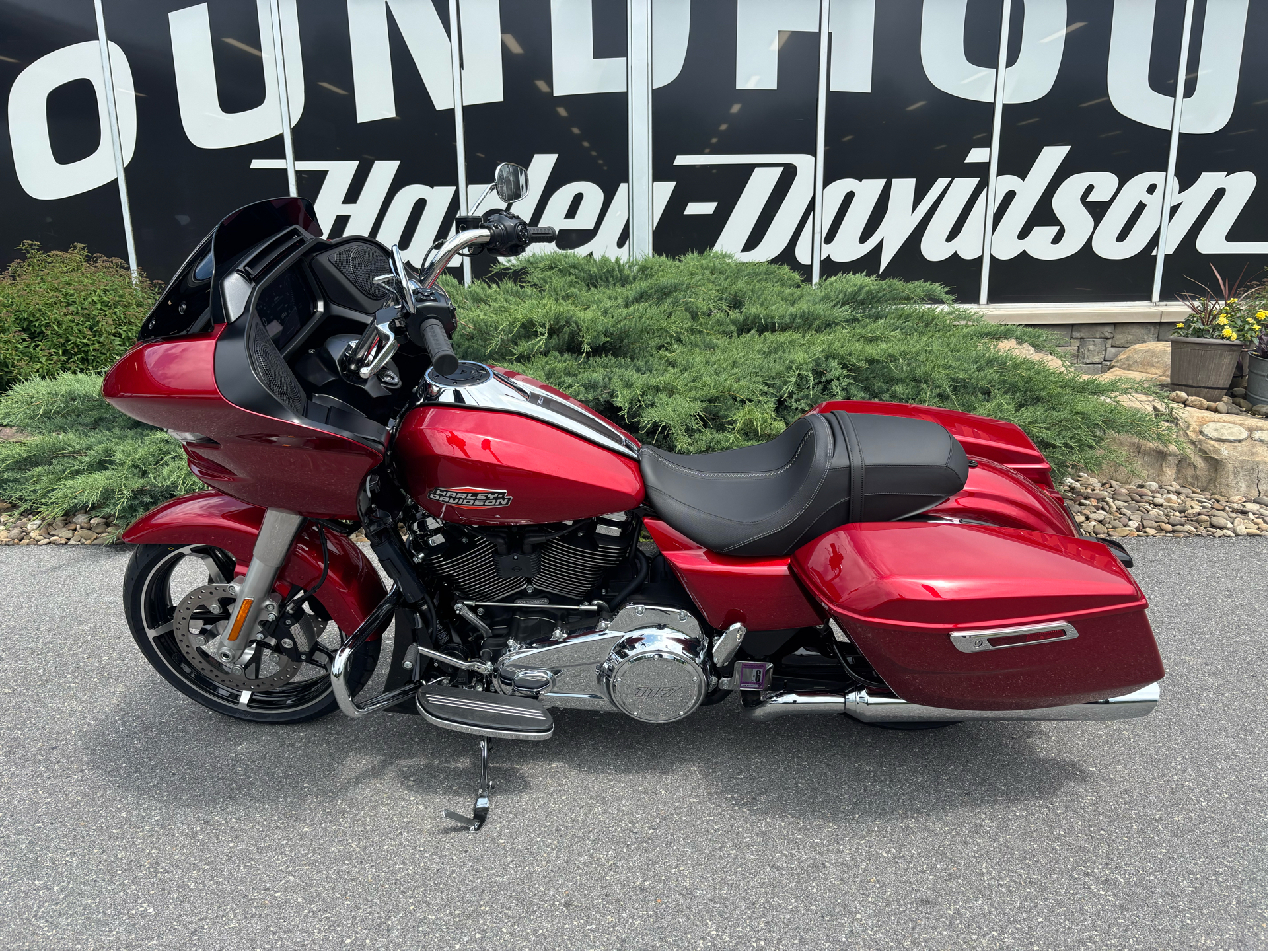 New 2025 Harley-Davidson Road Glide® | Motorcycles in Duncansville