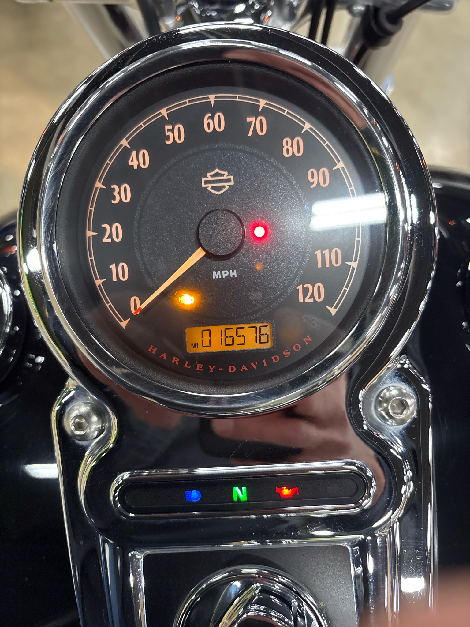 2012 Harley-Davidson Dyna® Super Glide® Custom 5