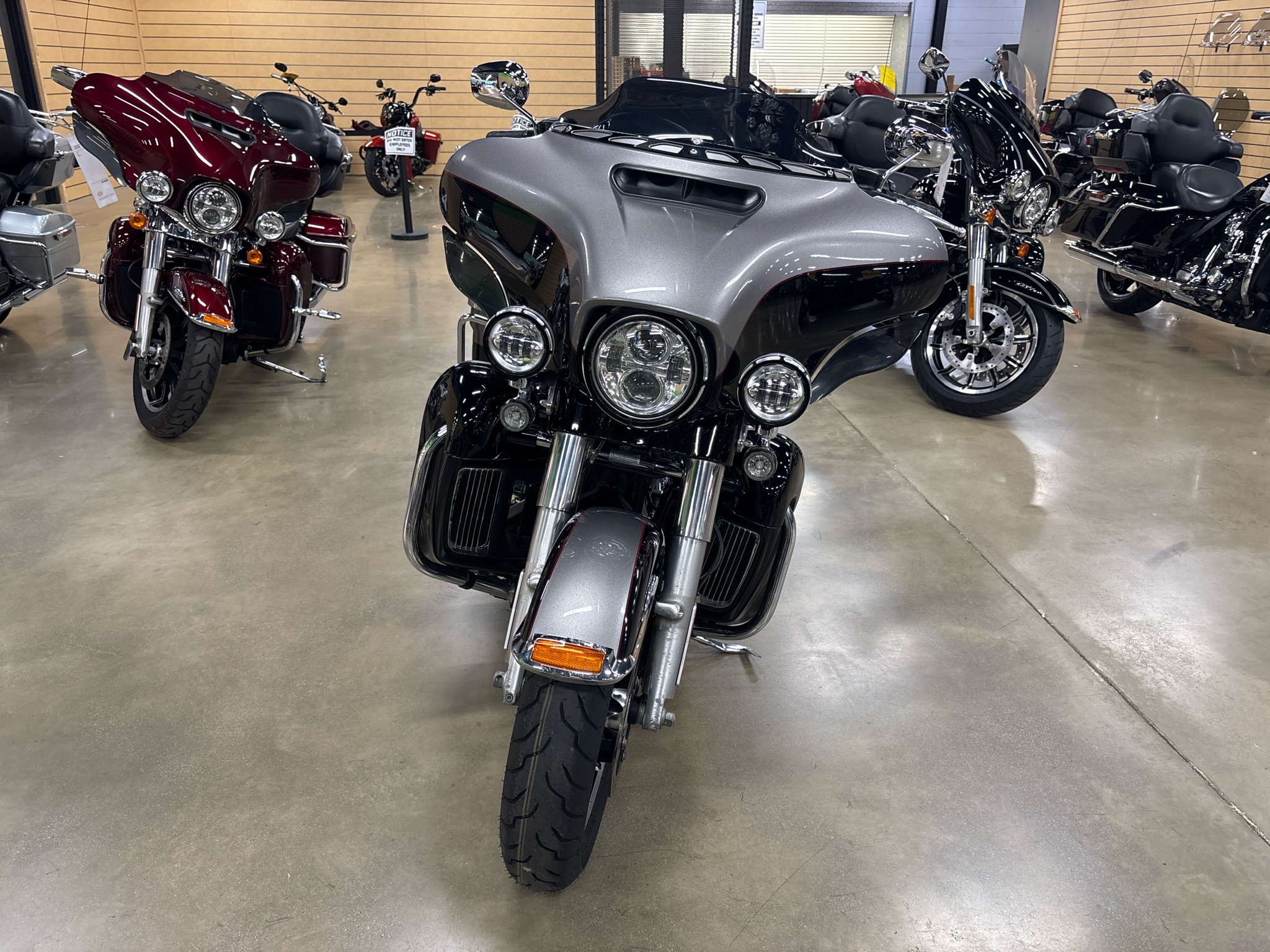 2017 Harley-Davidson Ultra Limited 2