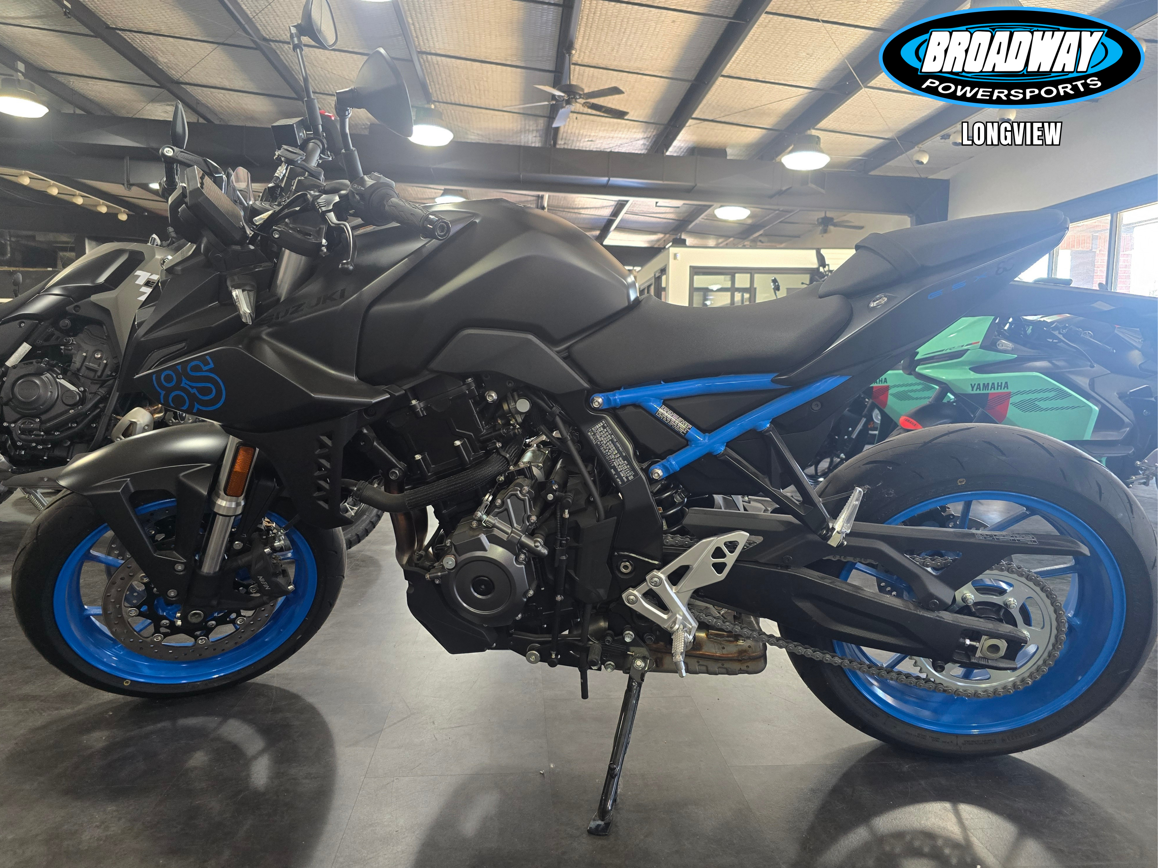 2024 Suzuki GSX-8S
