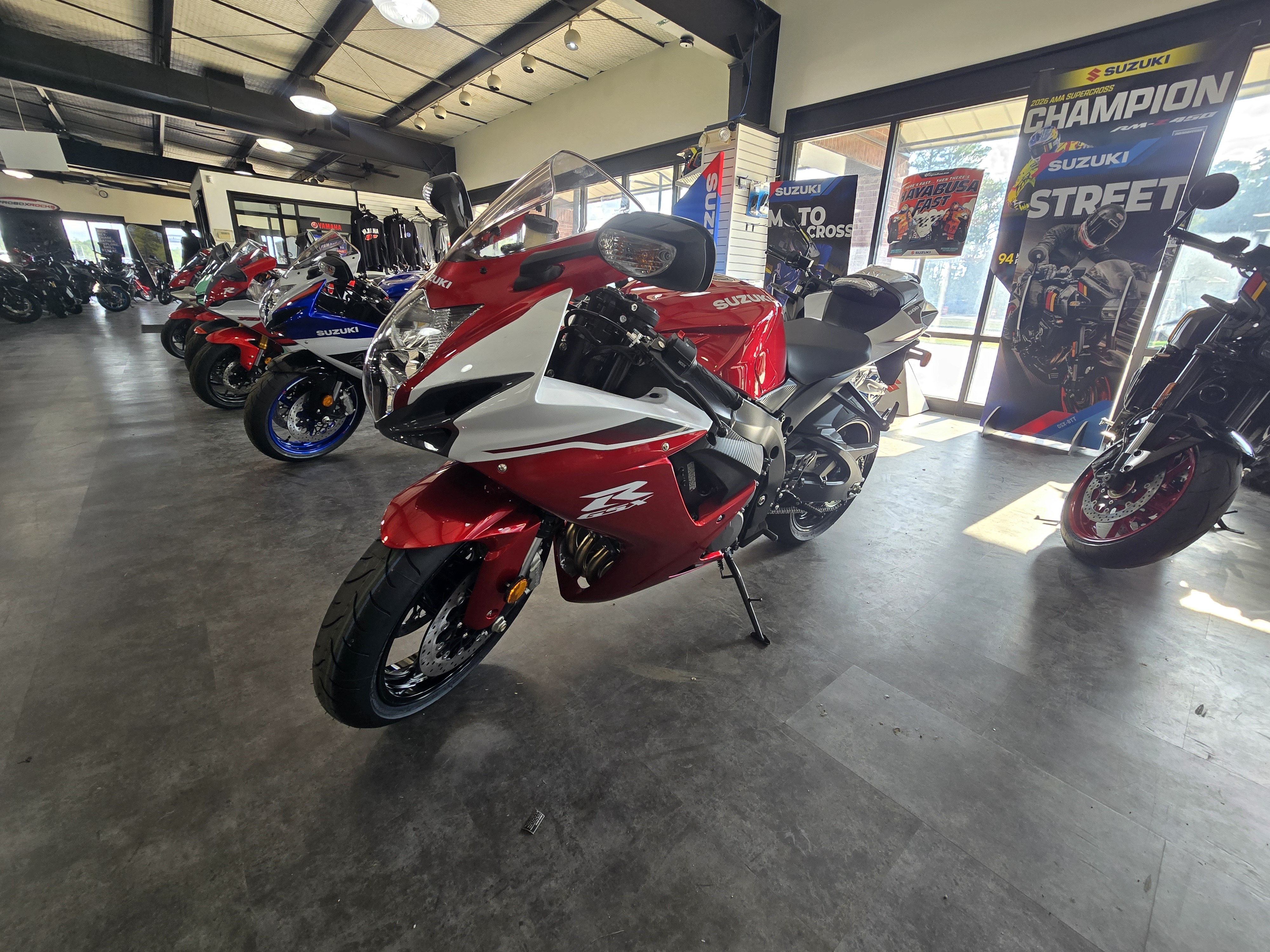 2027 Suzuki GSX-R600 3