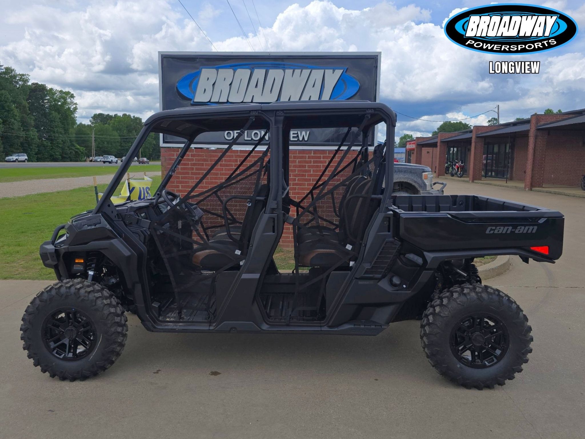 2026 Can-Am Defender MAX Lone Star HD11