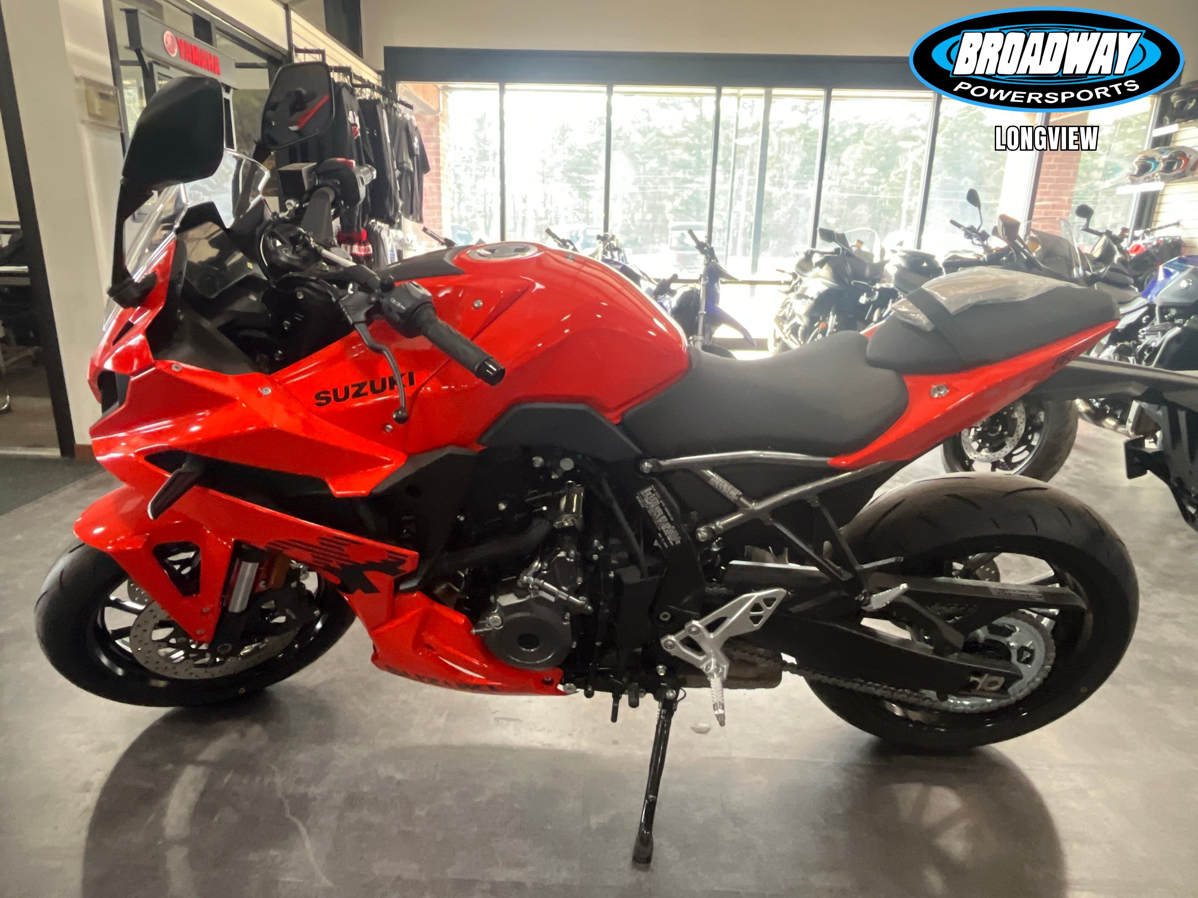 2026 Suzuki GSX-8R 1