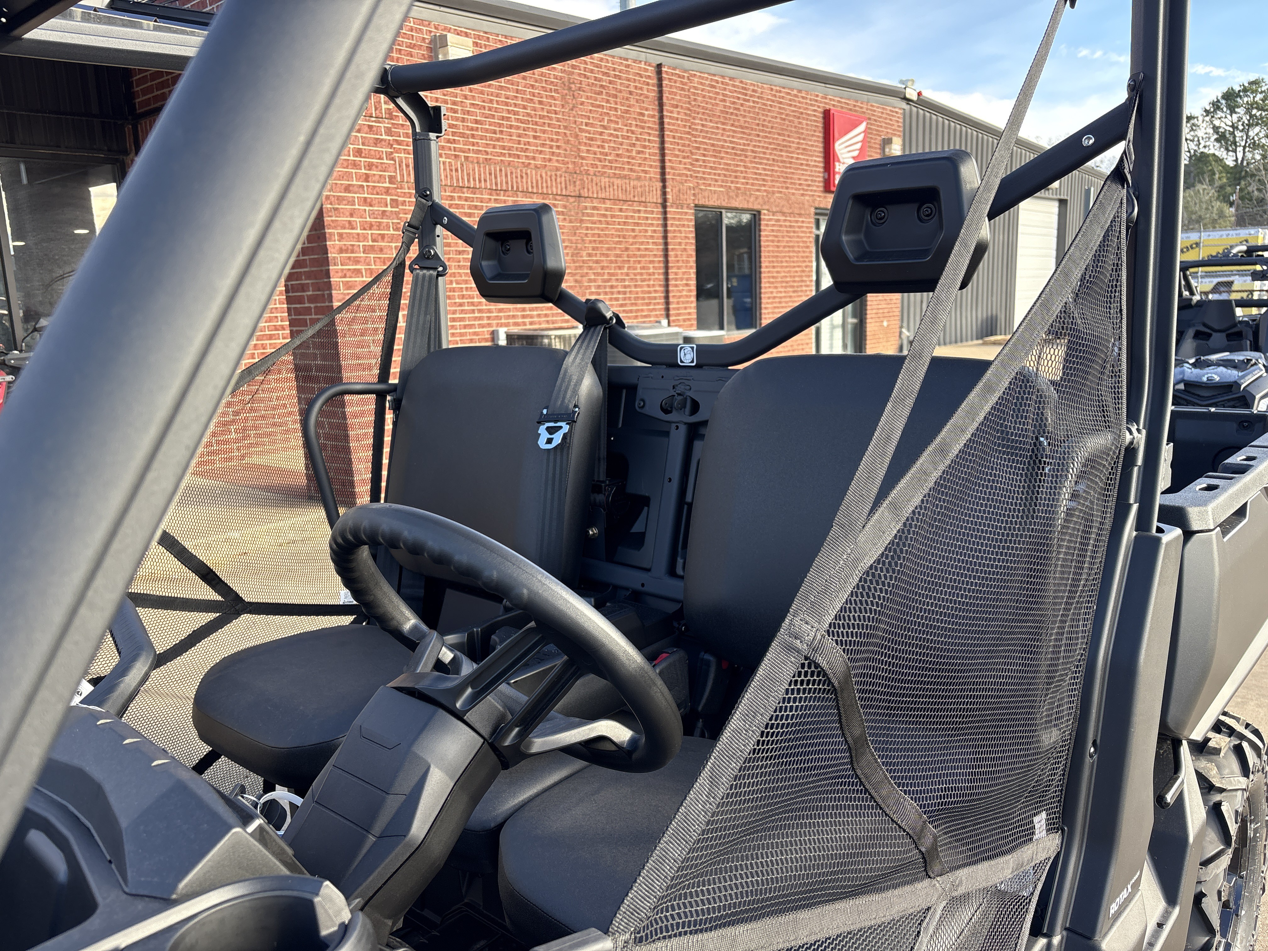 2026 Can-Am™ Defender DPS HD7 5