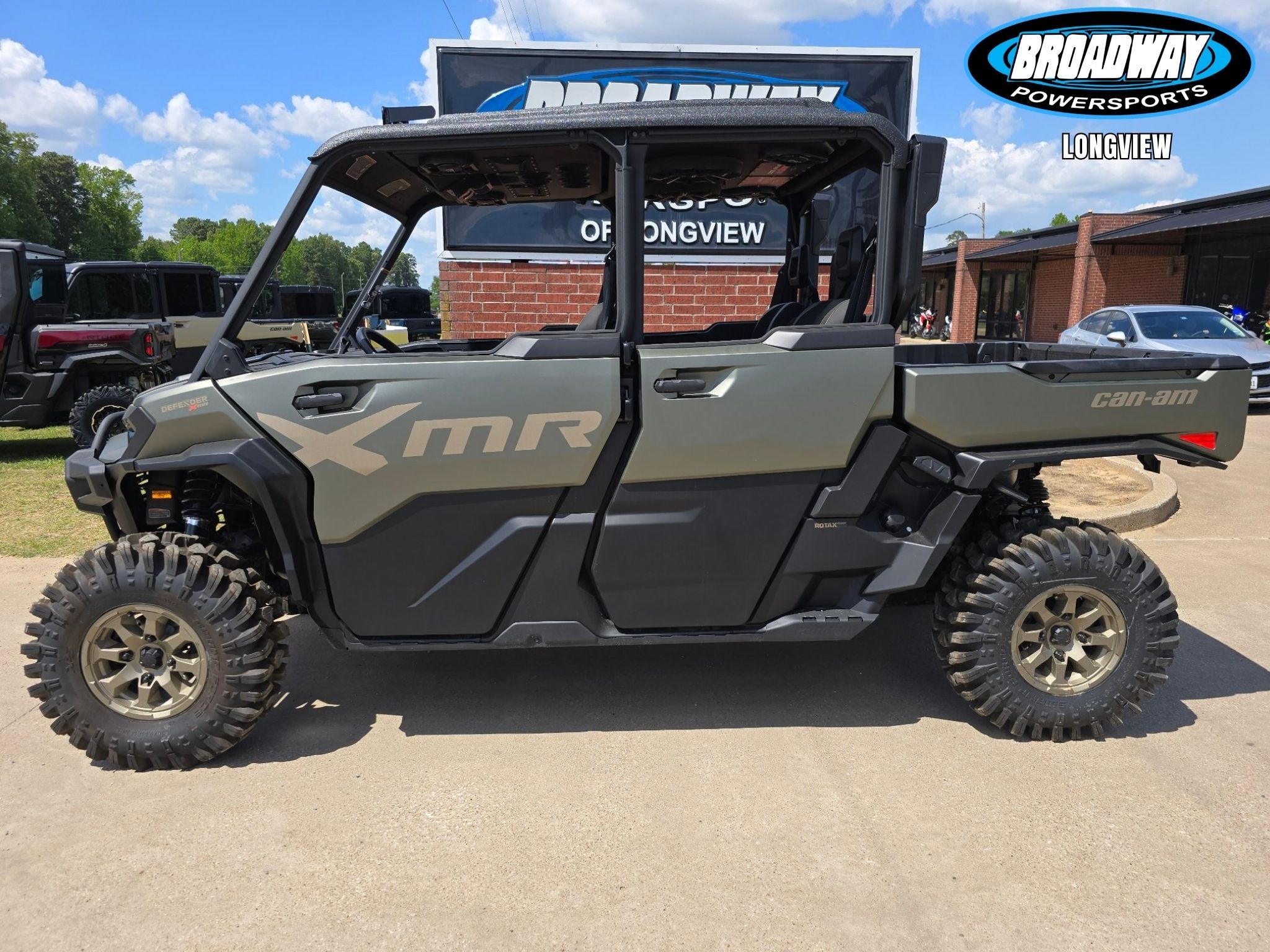 2026 Can-Am Defender MAX X MR HD11 With Half-Doors