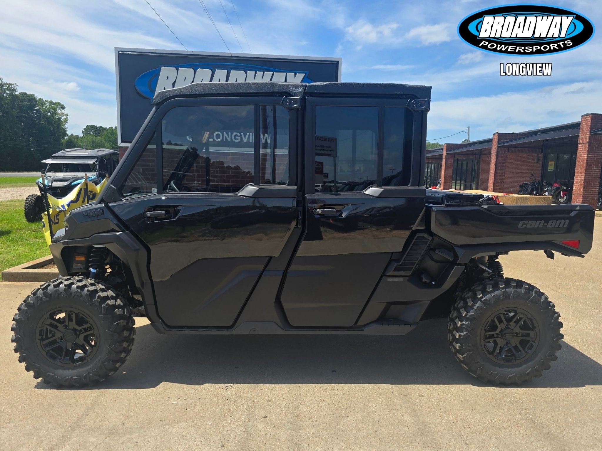 2026 Can-Am Defender MAX Lone Star CAB HD11