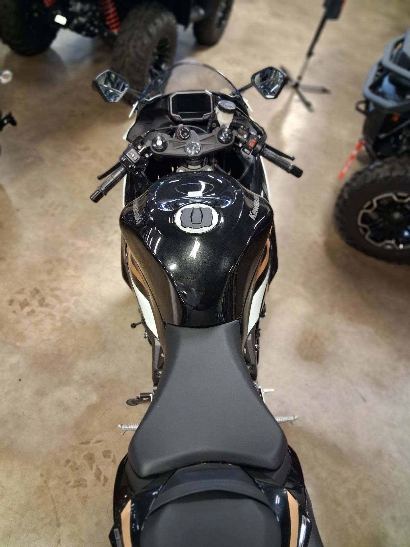 2026 Kawasaki Ninja® ZX-6R ABS 5